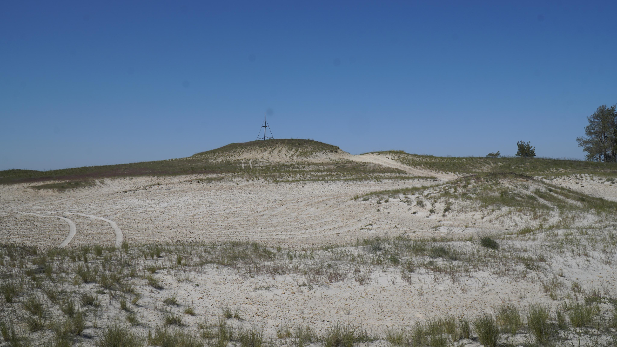 10 890 Песчаные холмы. ВИЗУАЛЬНЫЕ И ЗВУКОВЫЕ РЕШЕНИЯ ДЛЯ БИЗНЕСА И СЪЁМОК ТЕЛЕТЕЛА