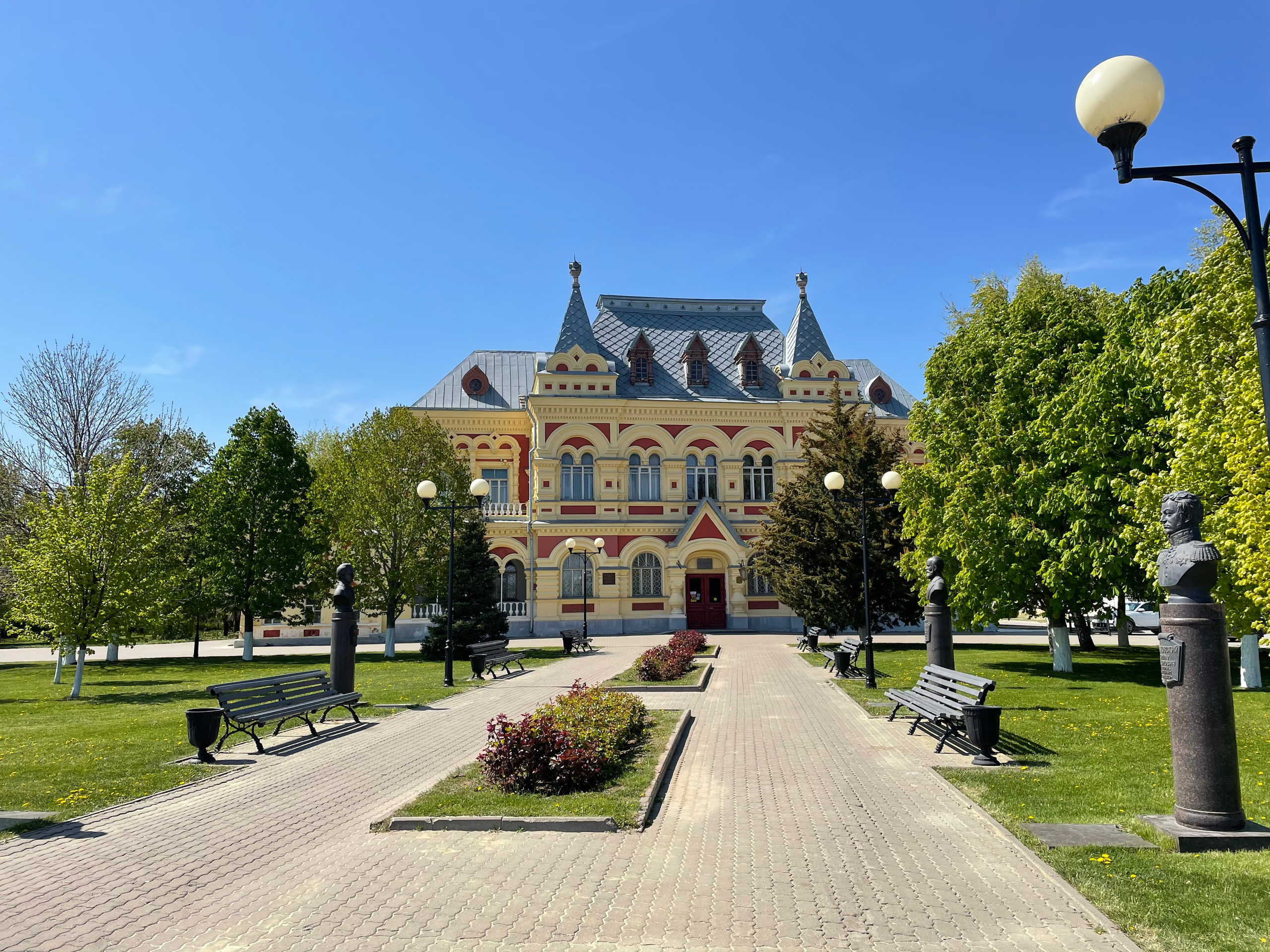 20 000 Земский дом. ВИЗУАЛЬНЫЕ И ЗВУКОВЫЕ РЕШЕНИЯ ДЛЯ БИЗНЕСА И СЪЁМОК ТЕЛЕТЕЛА