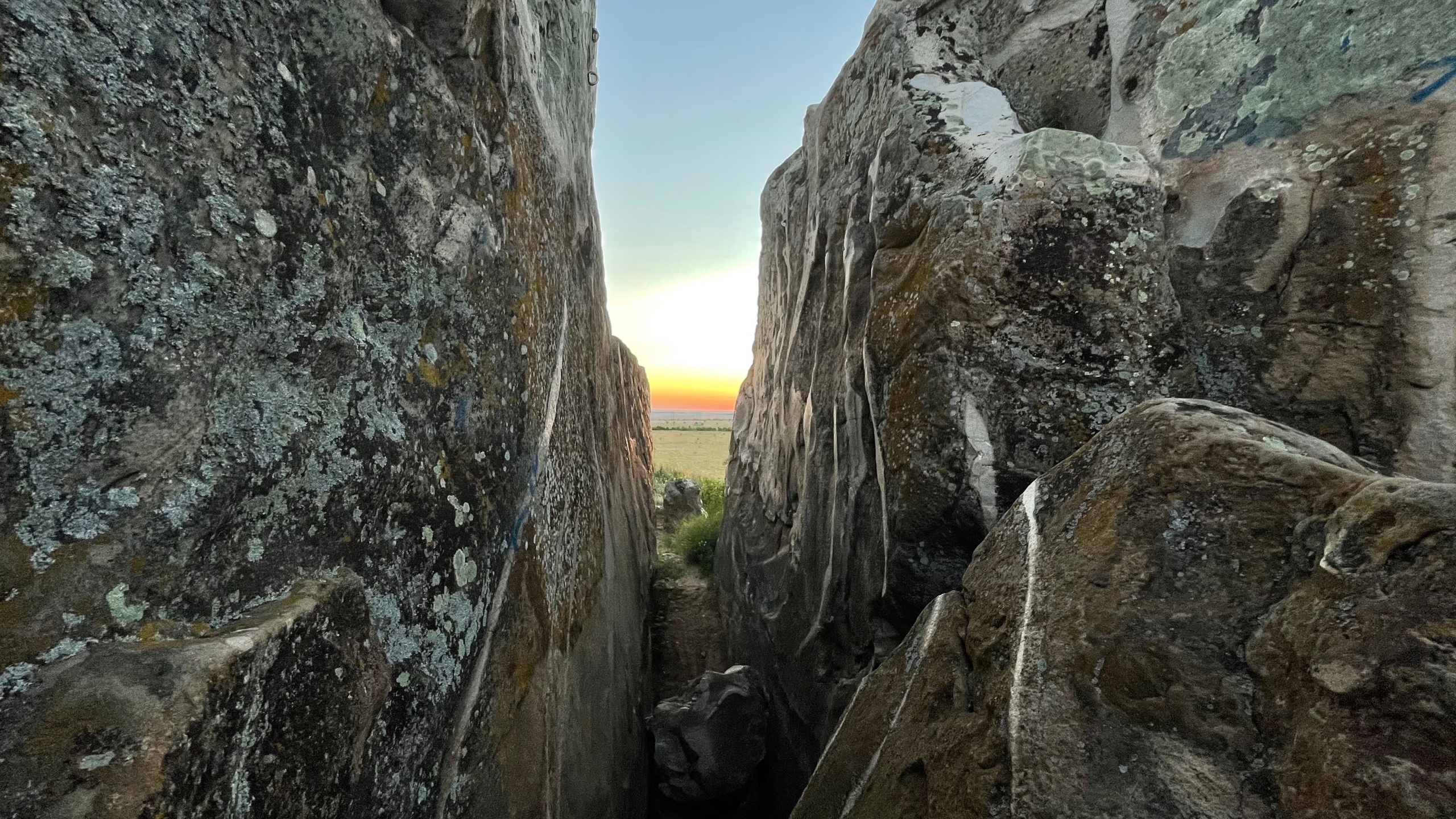 11 501 Скалы. ВИЗУАЛЬНЫЕ И ЗВУКОВЫЕ РЕШЕНИЯ ДЛЯ БИЗНЕСА И СЪЁМОК ТЕЛЕТЕЛА