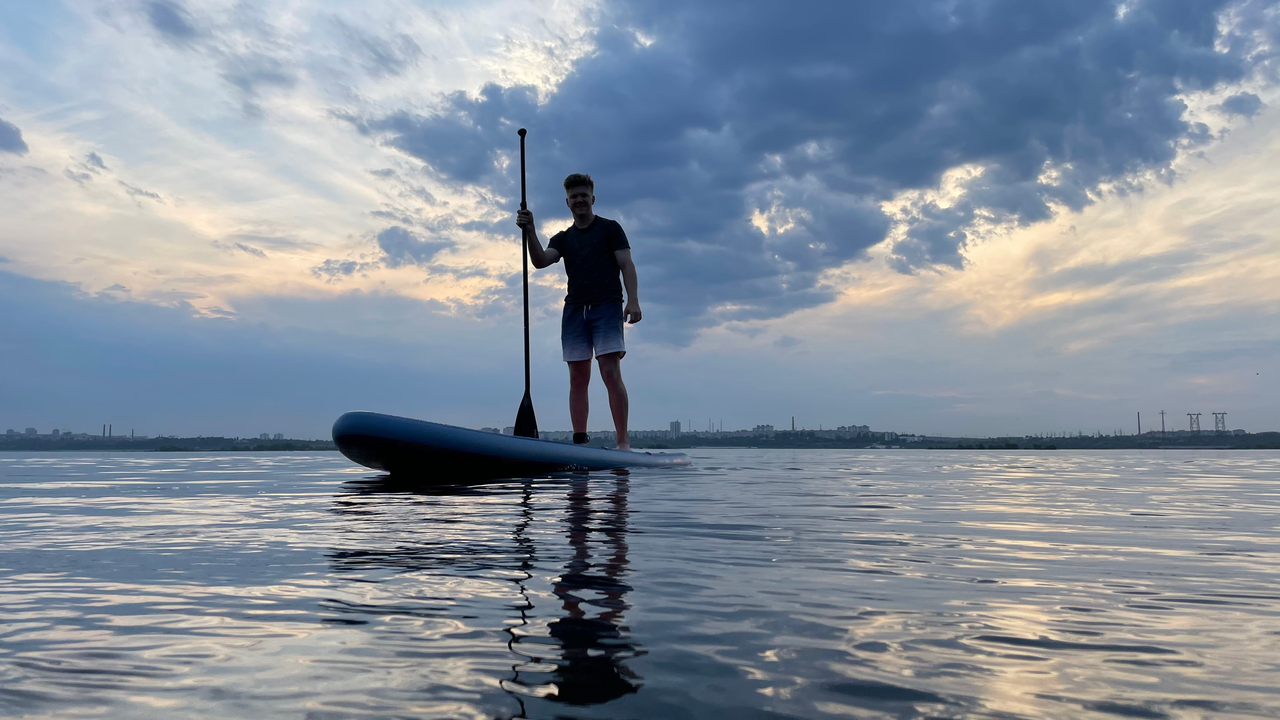 На воде 30008. ВИЗУАЛЬНЫЕ И ЗВУКОВЫЕ РЕШЕНИЯ ДЛЯ БИЗНЕСА И СЪЁМОК ТЕЛЕТЕЛА