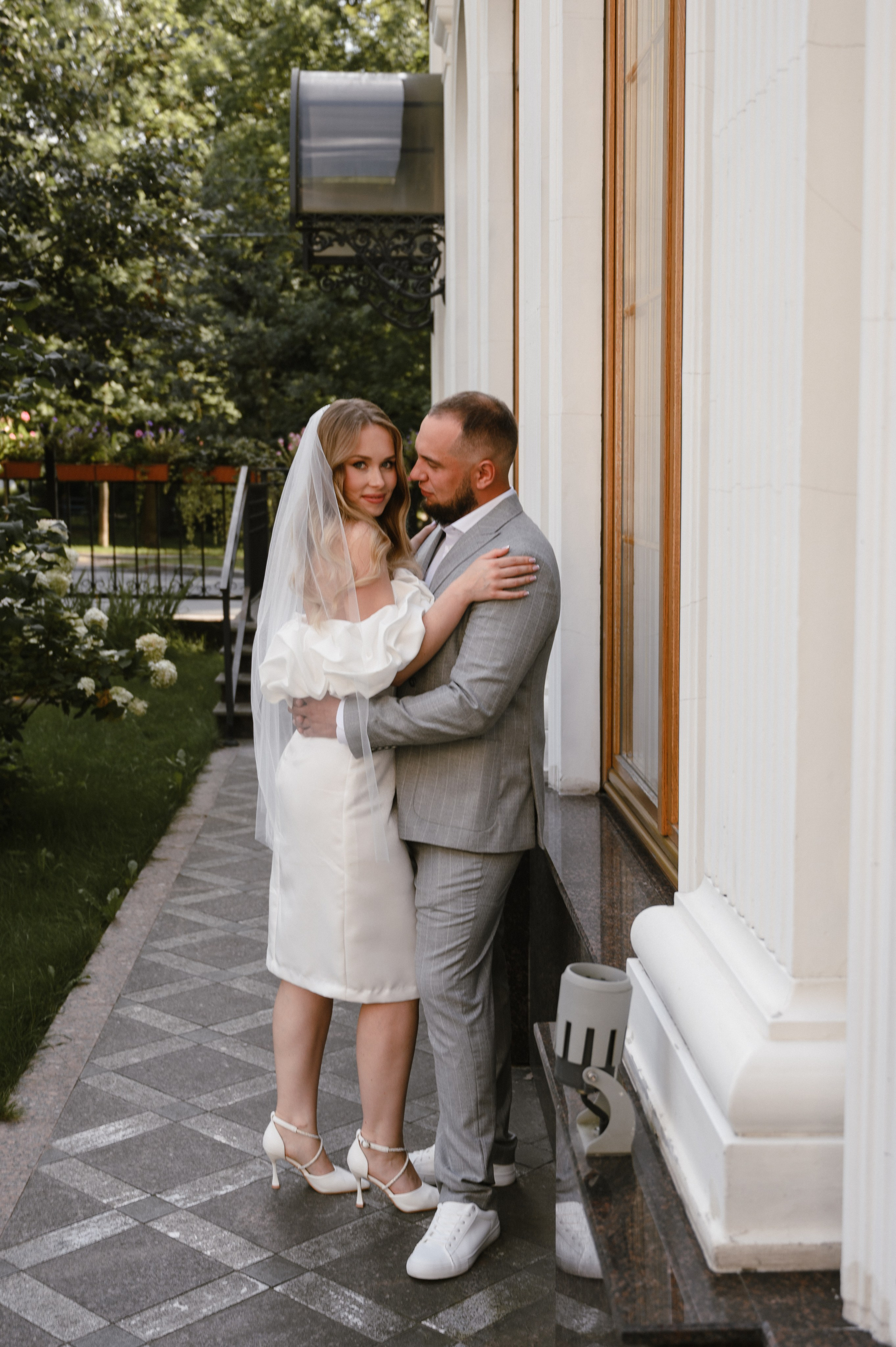 Свадьба. Профессиональный фотограф беременности в СПБ. Стильные фотосессии беременности в стиле минимализм и классическая фотография