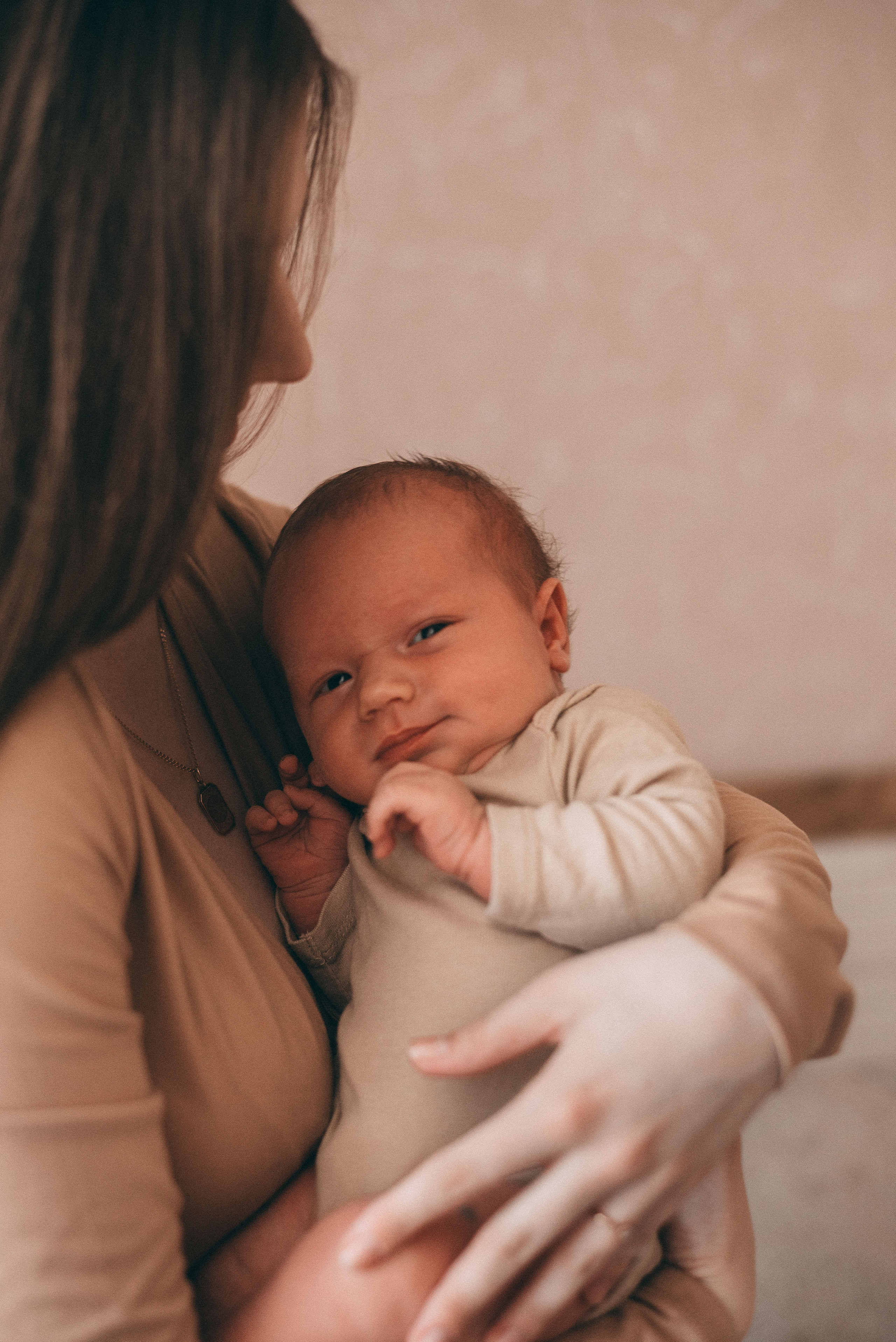 Миша, Аня и Дима, дома с малышом ✨. Фотограф в Сочи — Маргарита Поганова