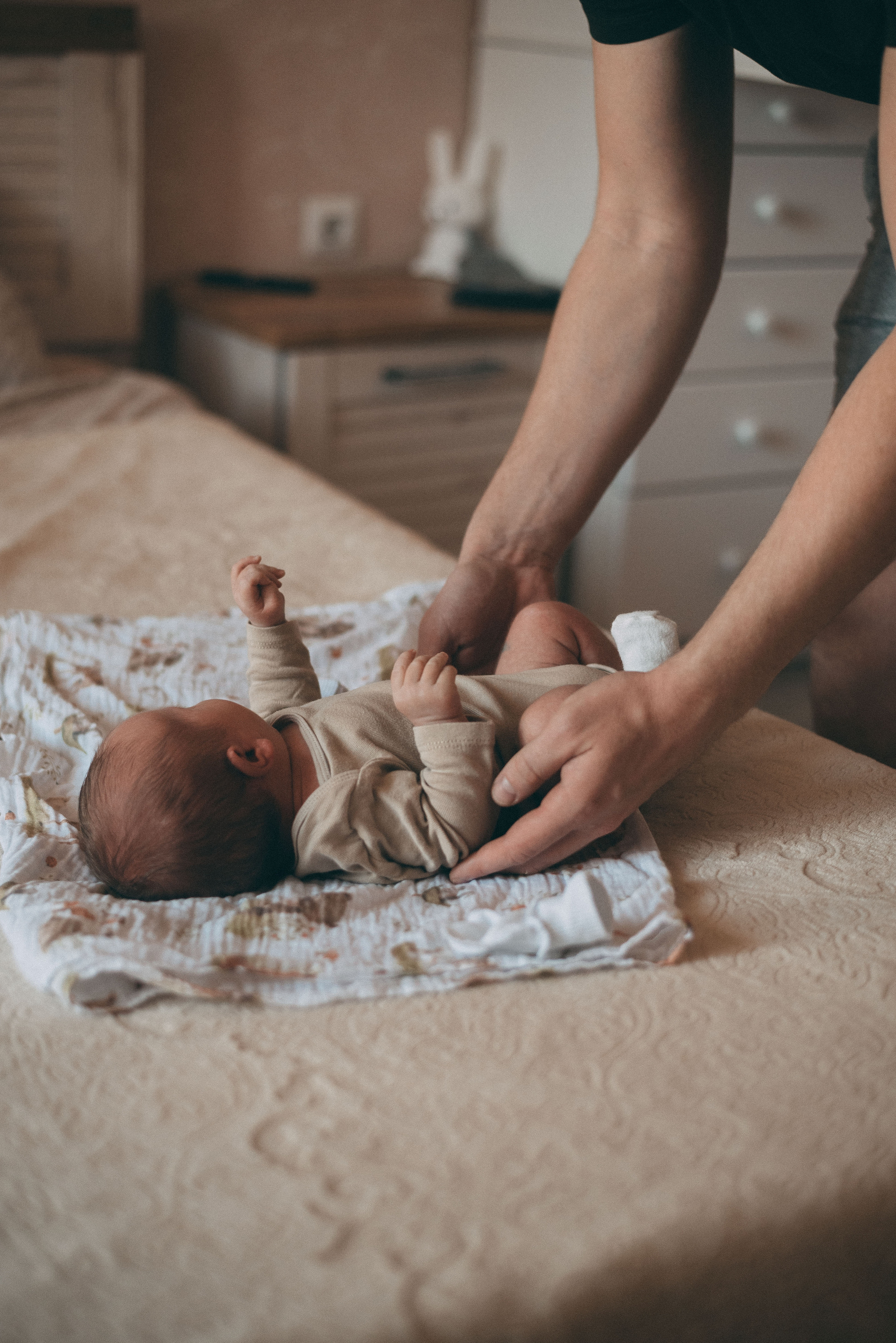 Миша, Аня и Дима, дома с малышом ✨. Фотограф в Сочи — Маргарита Поганова