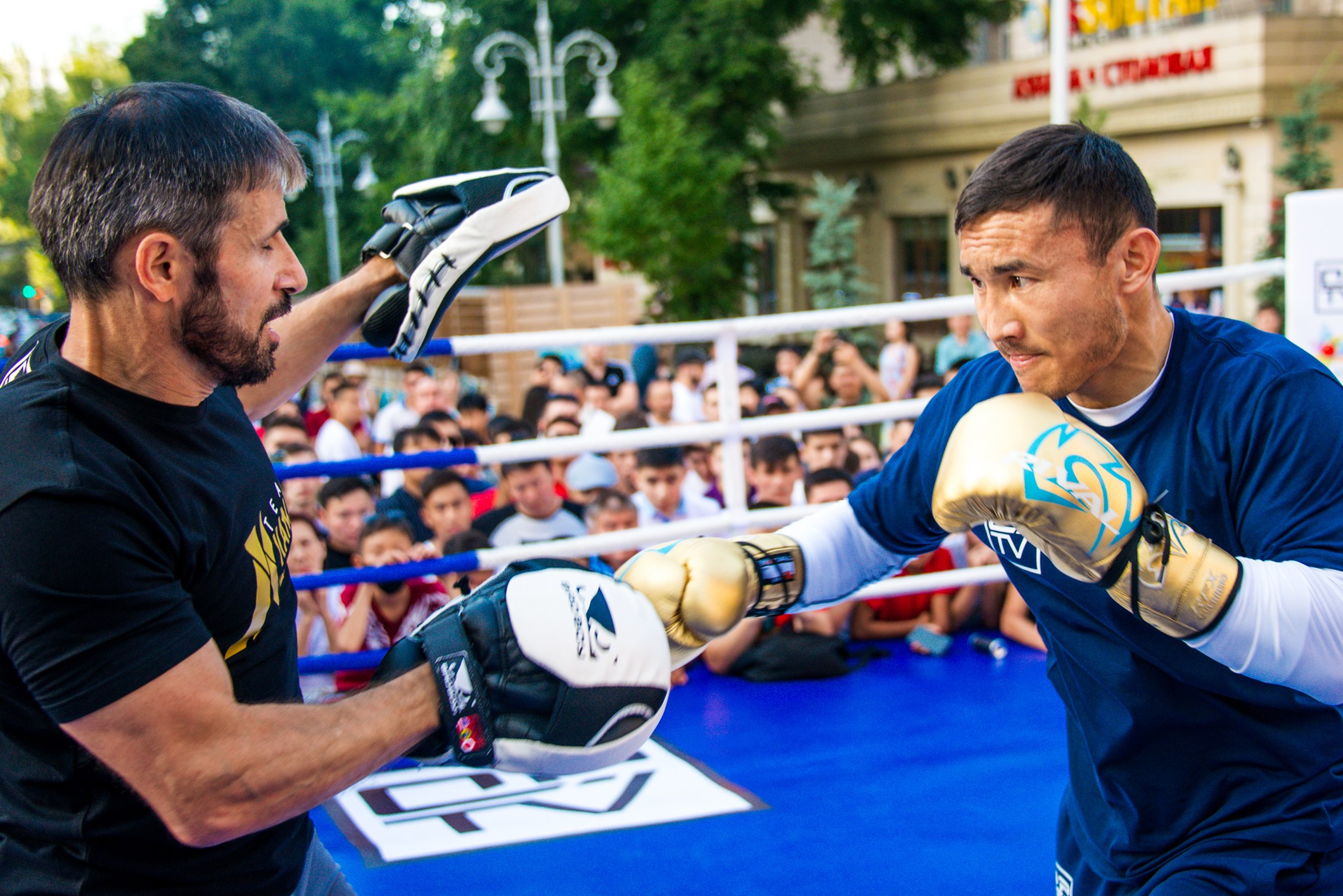 Бокс. Фотосъёмка. Фотограф Сергей Авдеев-семейный и детский фотограф в Алматы