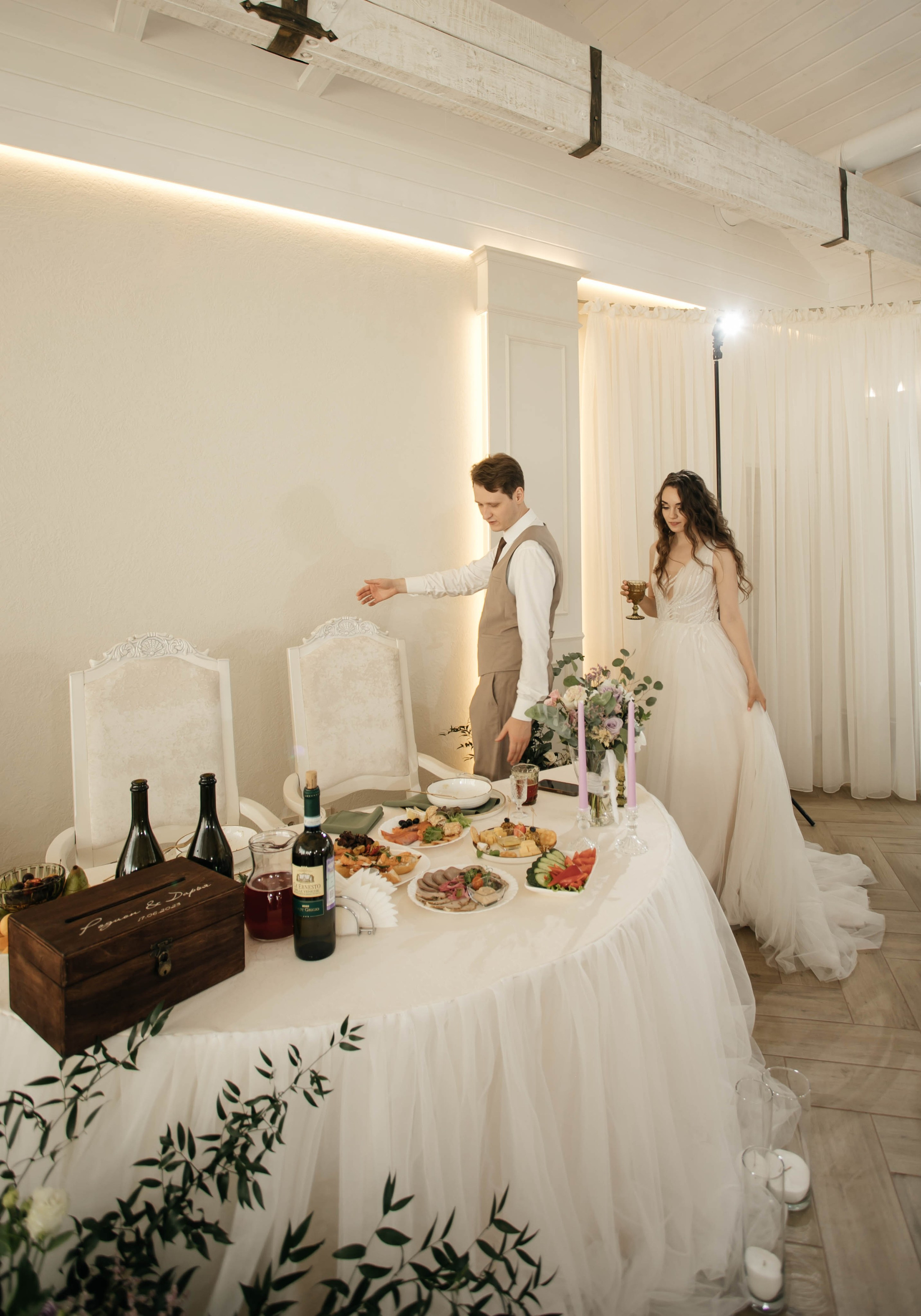 Свадебная история Дарьи и Родиона. Берендей Хаус. Свадебный и семейный фотограф Рассказова Виктория