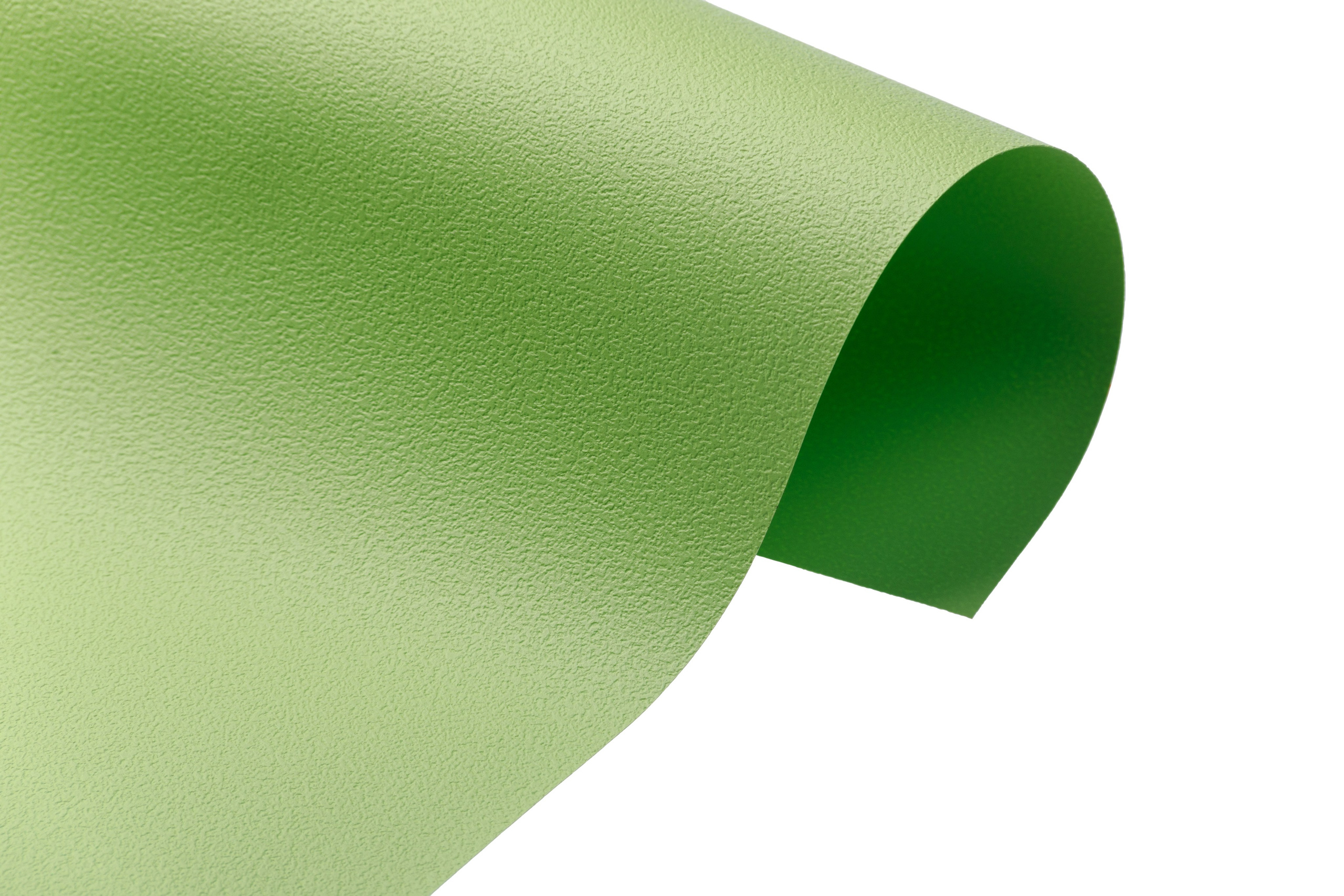 На белом для маркетплейсов и каталогов. Предметный фотограф Александр Трузян