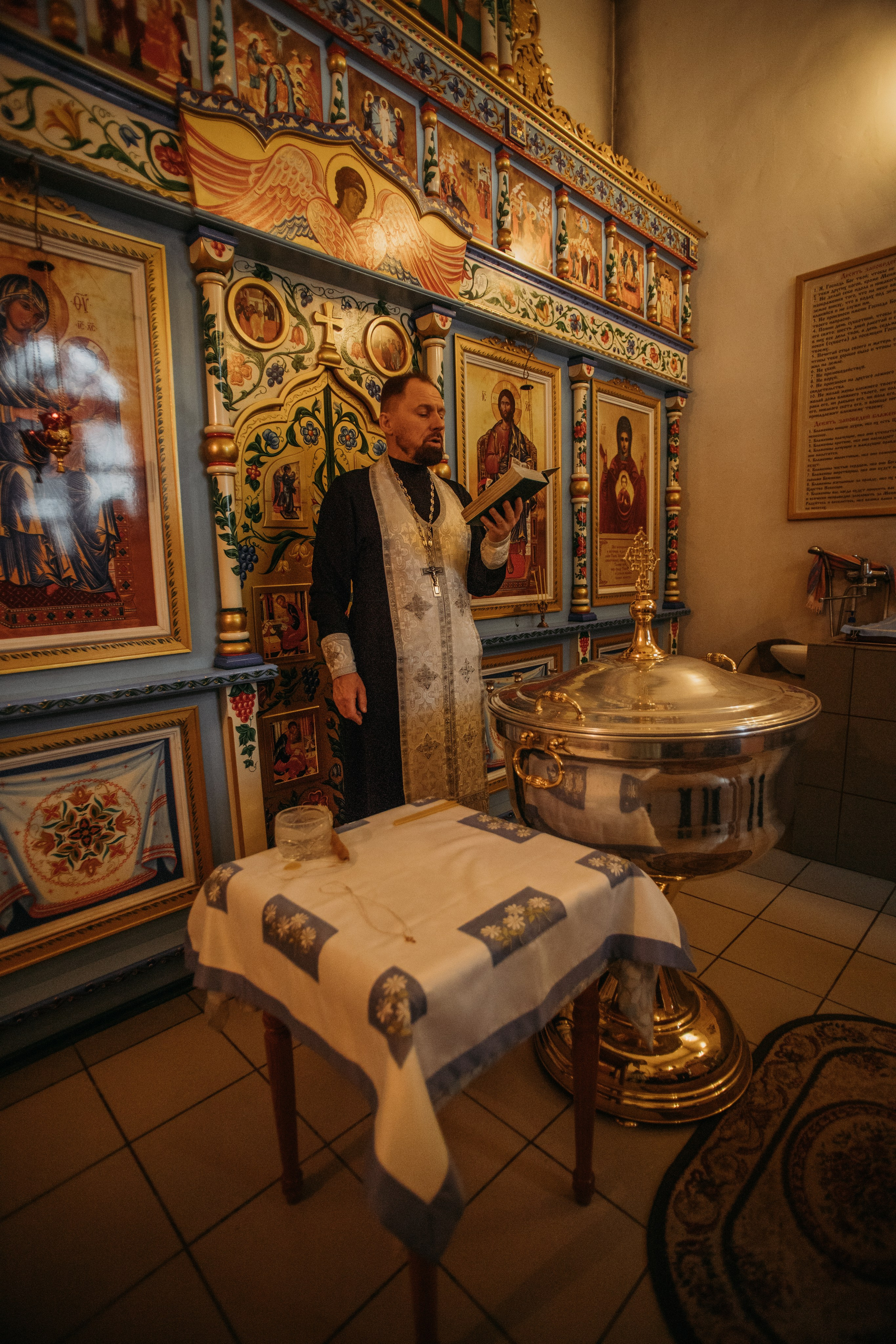 Крещение Аглаи. Венера Гайн. Репортажный фотограф  Тюмень. Обучение фотографии с 0