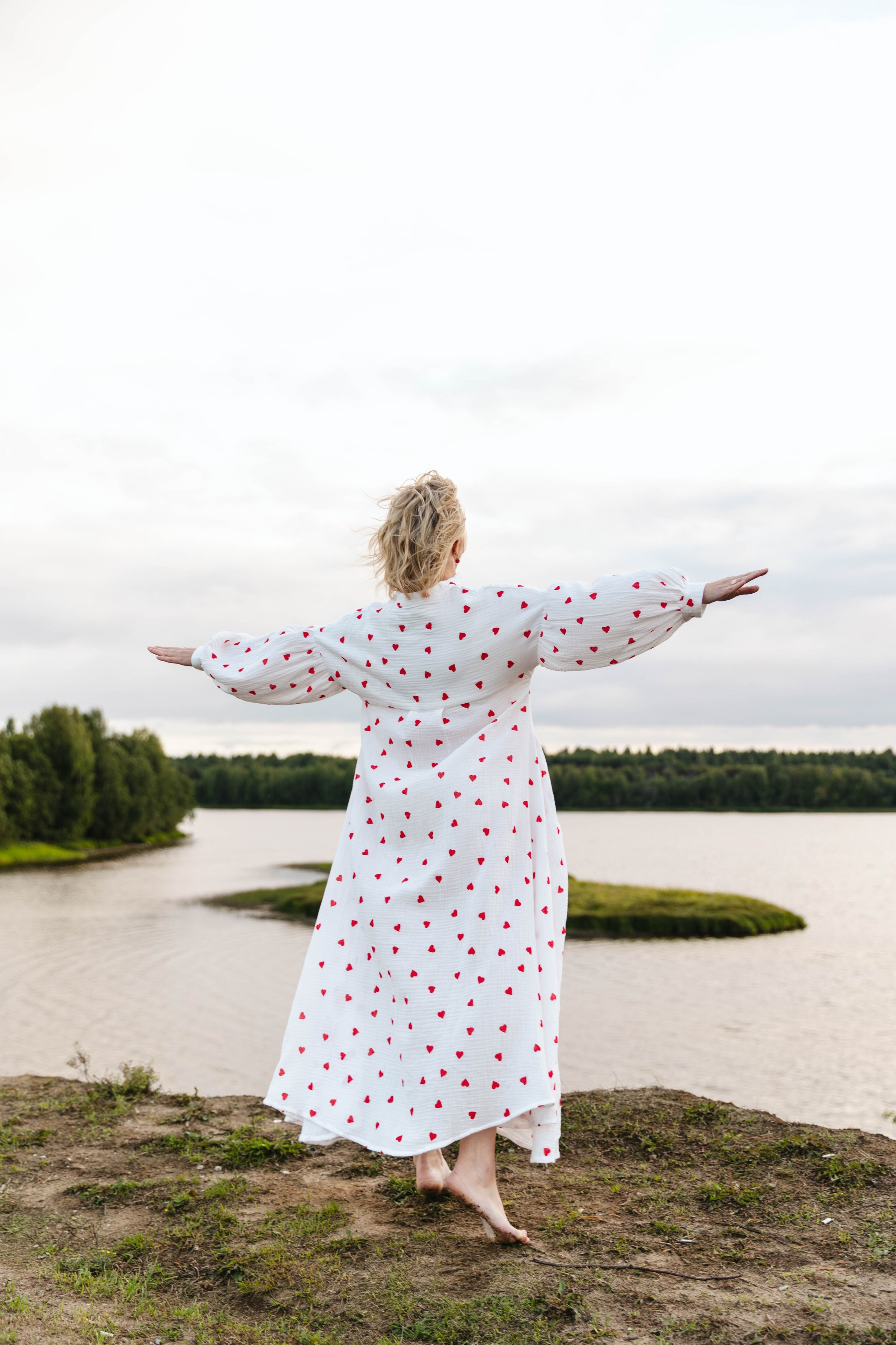 В поле с конём. Свадебный и семейный фотограф в Карелии