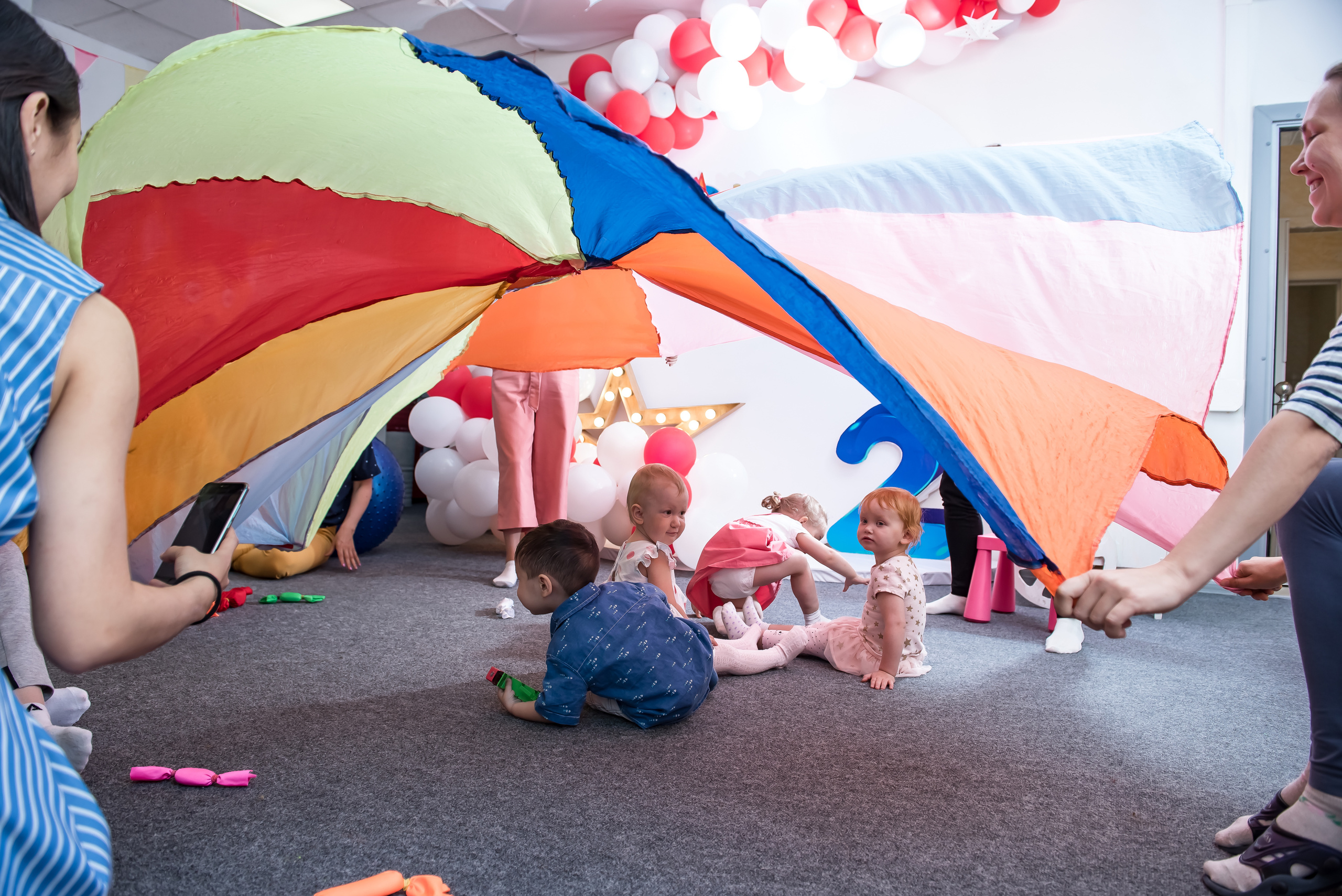 Детский день рождения. ИК «Главные люди» Аж 12 именинников. Ольга Ли свадебный семейный фотограф Иркутск