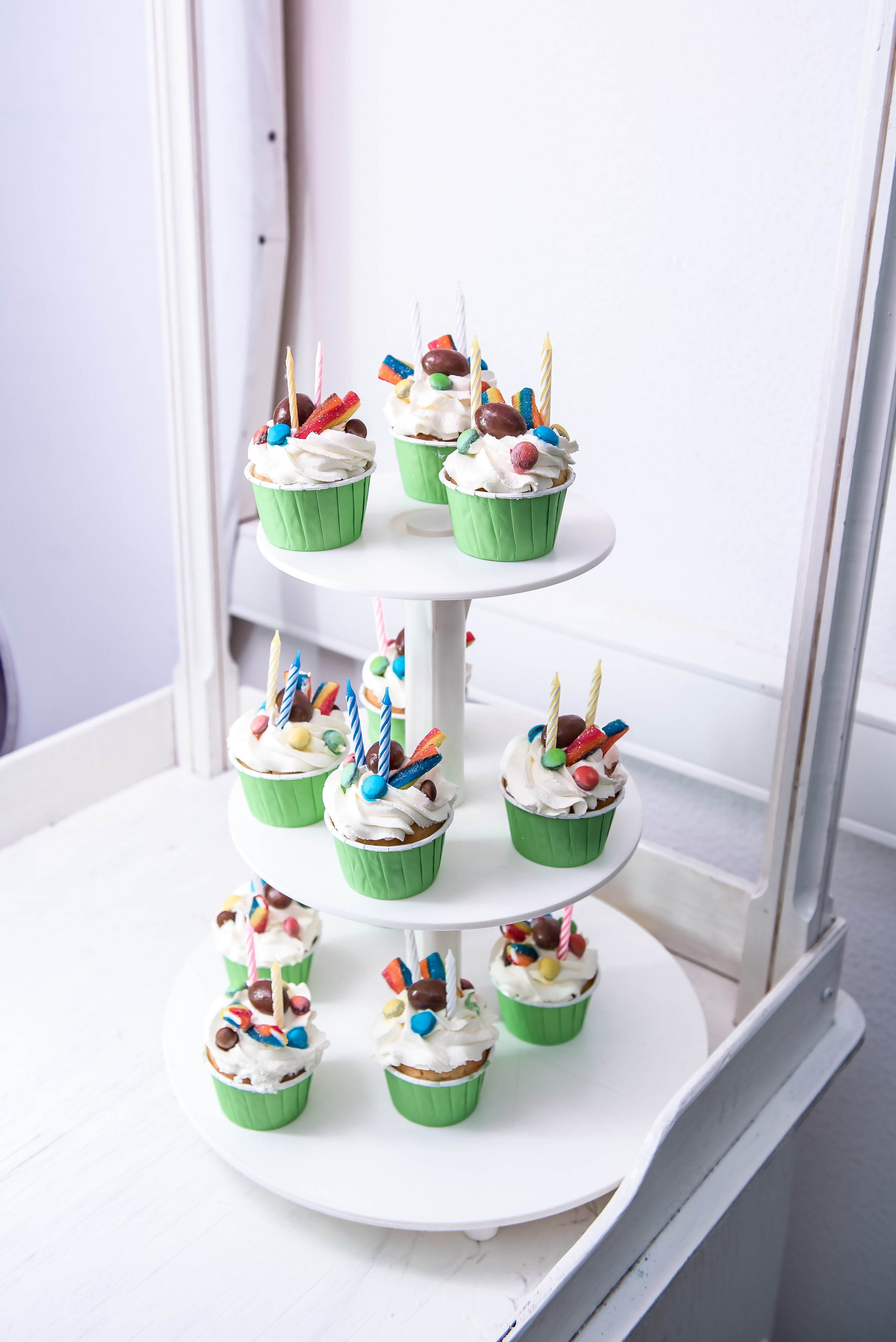 Детский день рождения. ИК «Главные люди» Аж 12 именинников. Ольга Ли свадебный семейный фотограф Иркутск