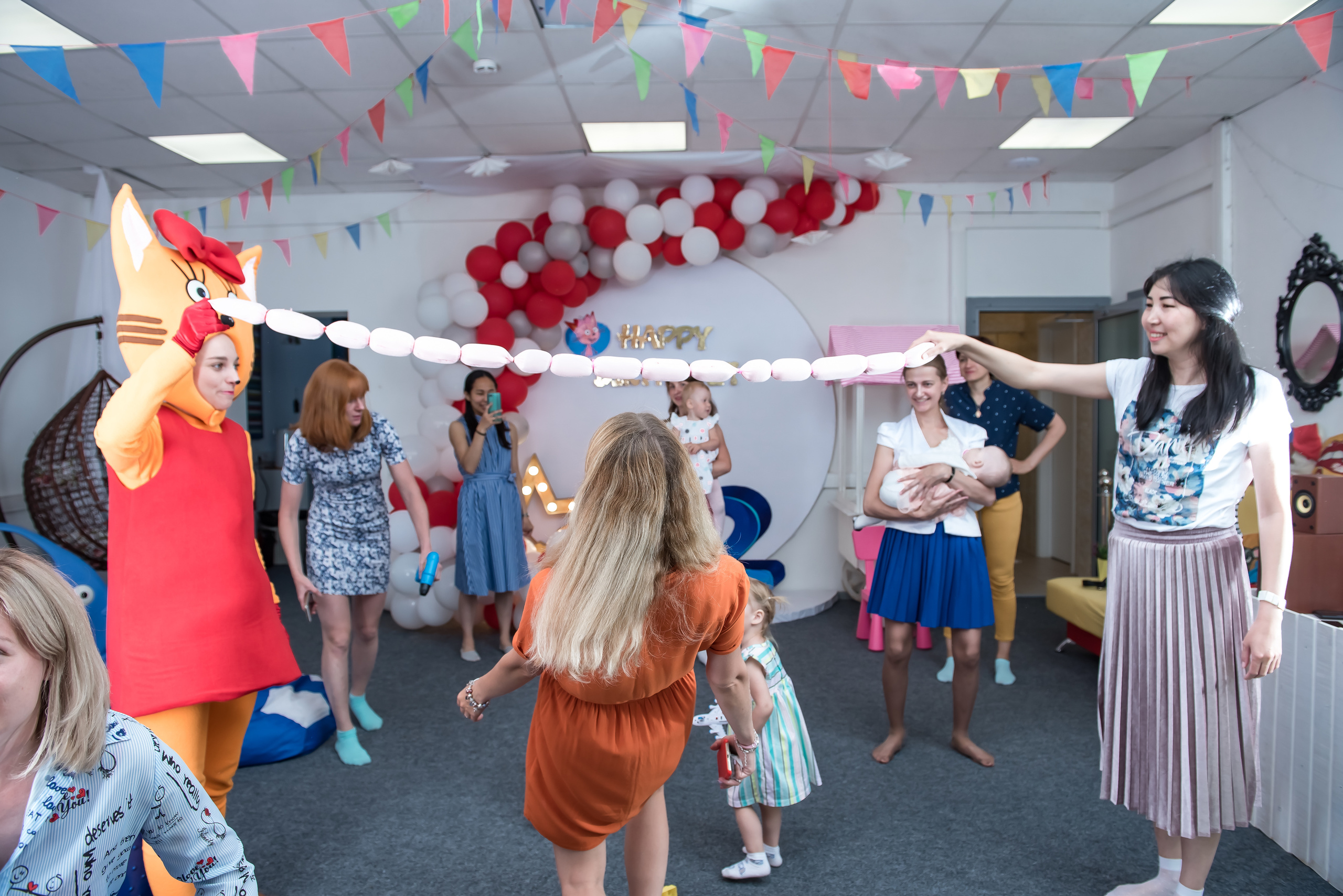 Детский день рождения. ИК «Главные люди» Аж 12 именинников. Ольга Ли свадебный семейный фотограф Иркутск