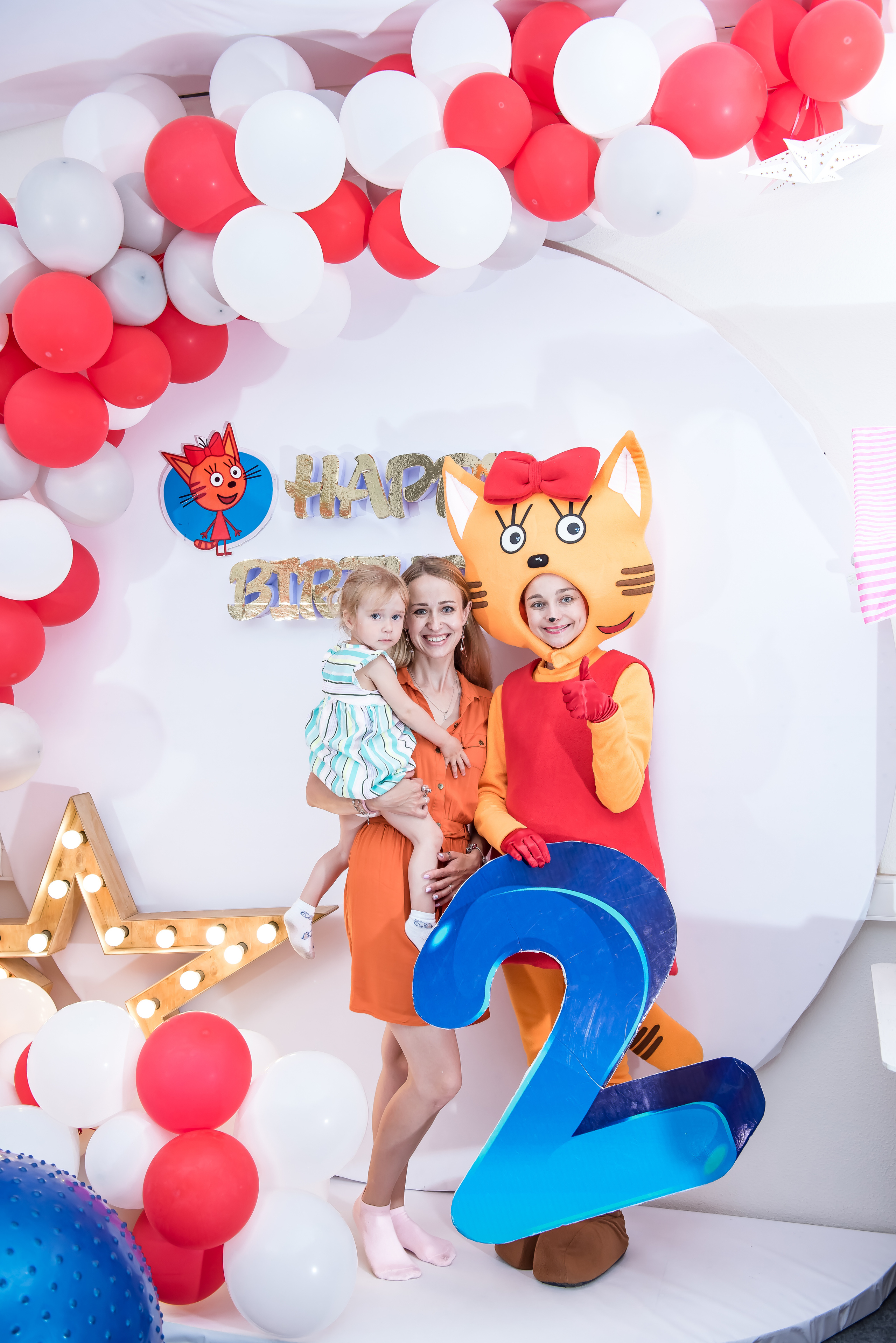 Детский день рождения. ИК «Главные люди» Аж 12 именинников. Ольга Ли свадебный семейный фотограф Иркутск