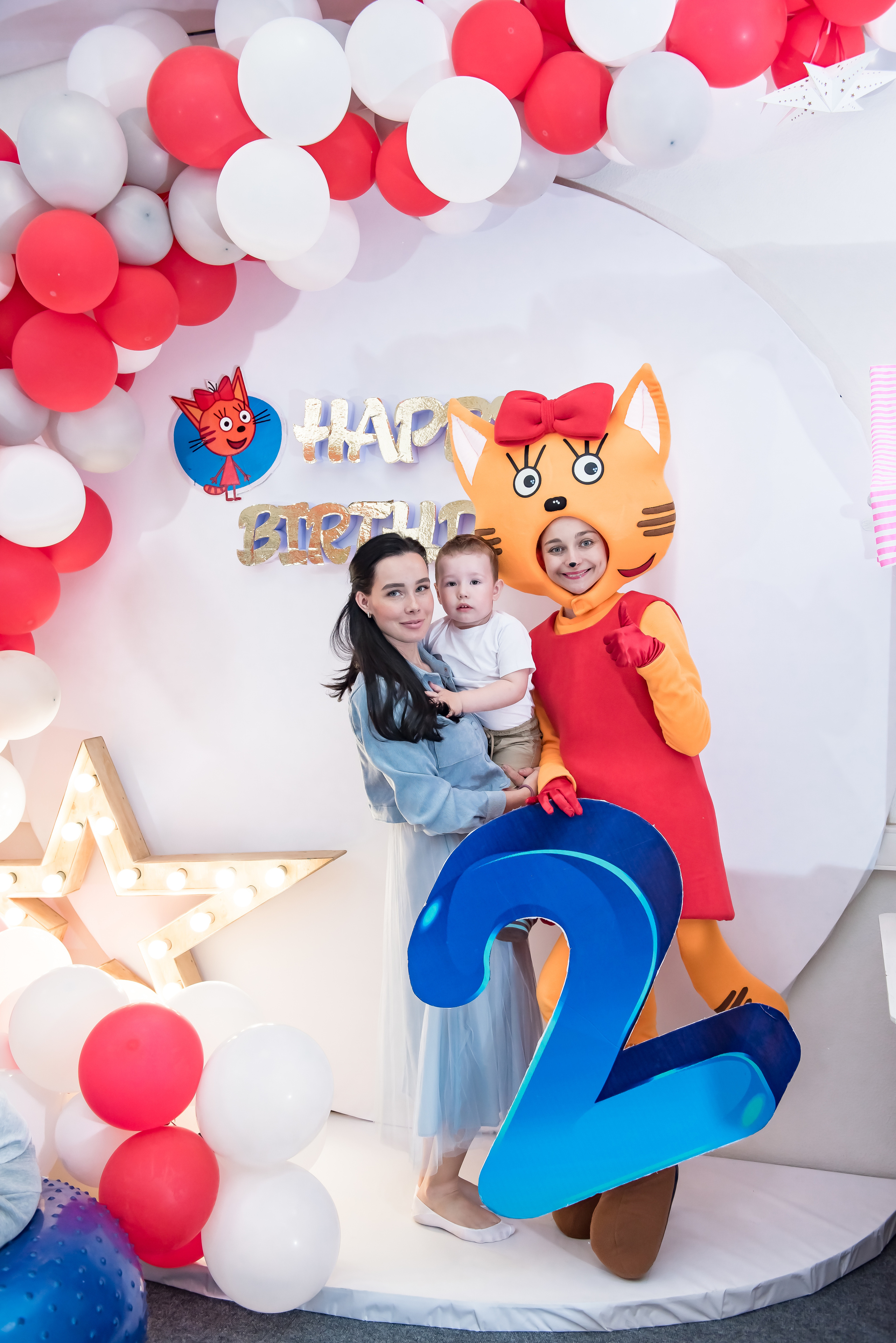 Детский день рождения. ИК «Главные люди» Аж 12 именинников. Ольга Ли свадебный семейный фотограф Иркутск