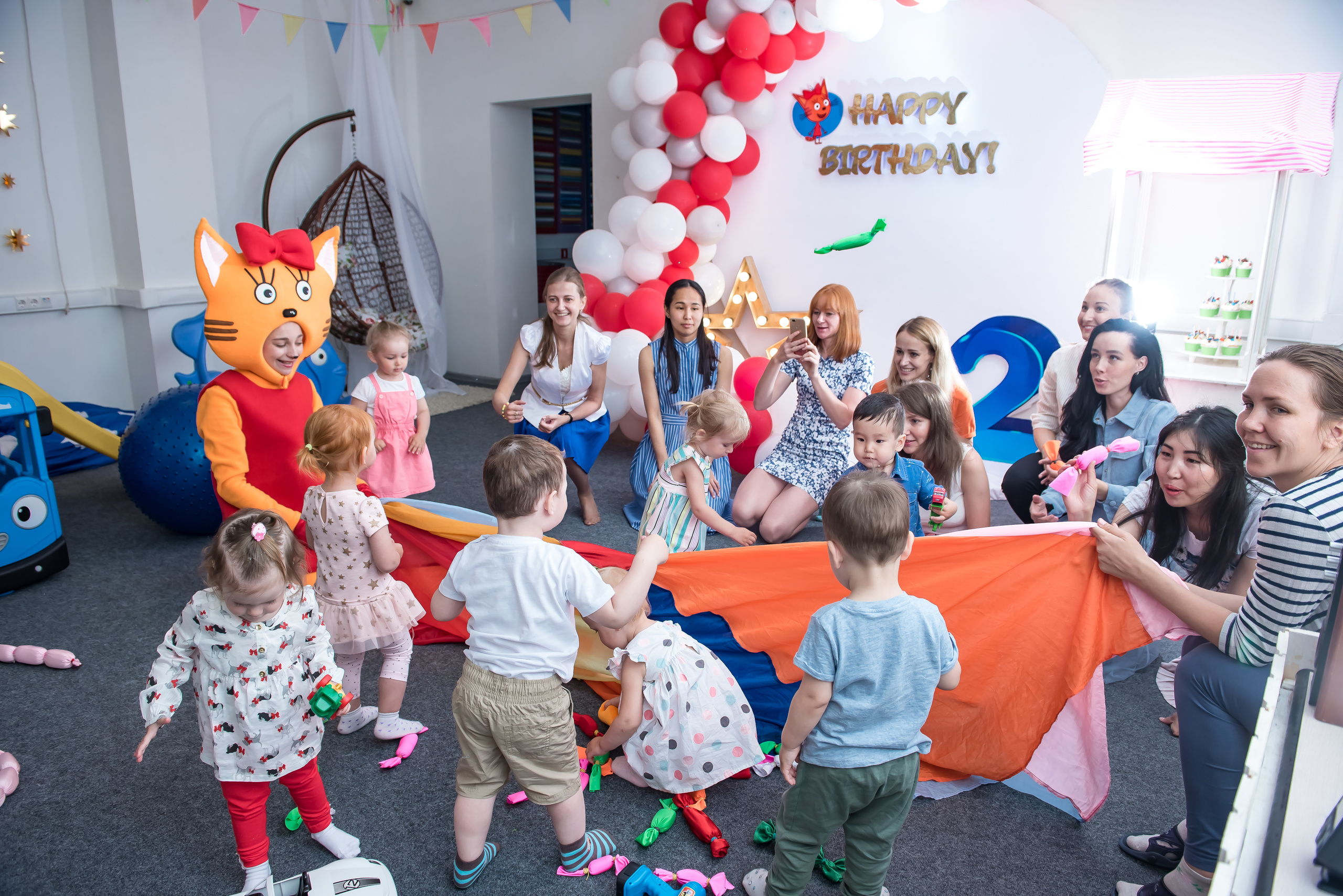 Детский день рождения. ИК «Главные люди» Аж 12 именинников. Ольга Ли свадебный семейный фотограф Иркутск