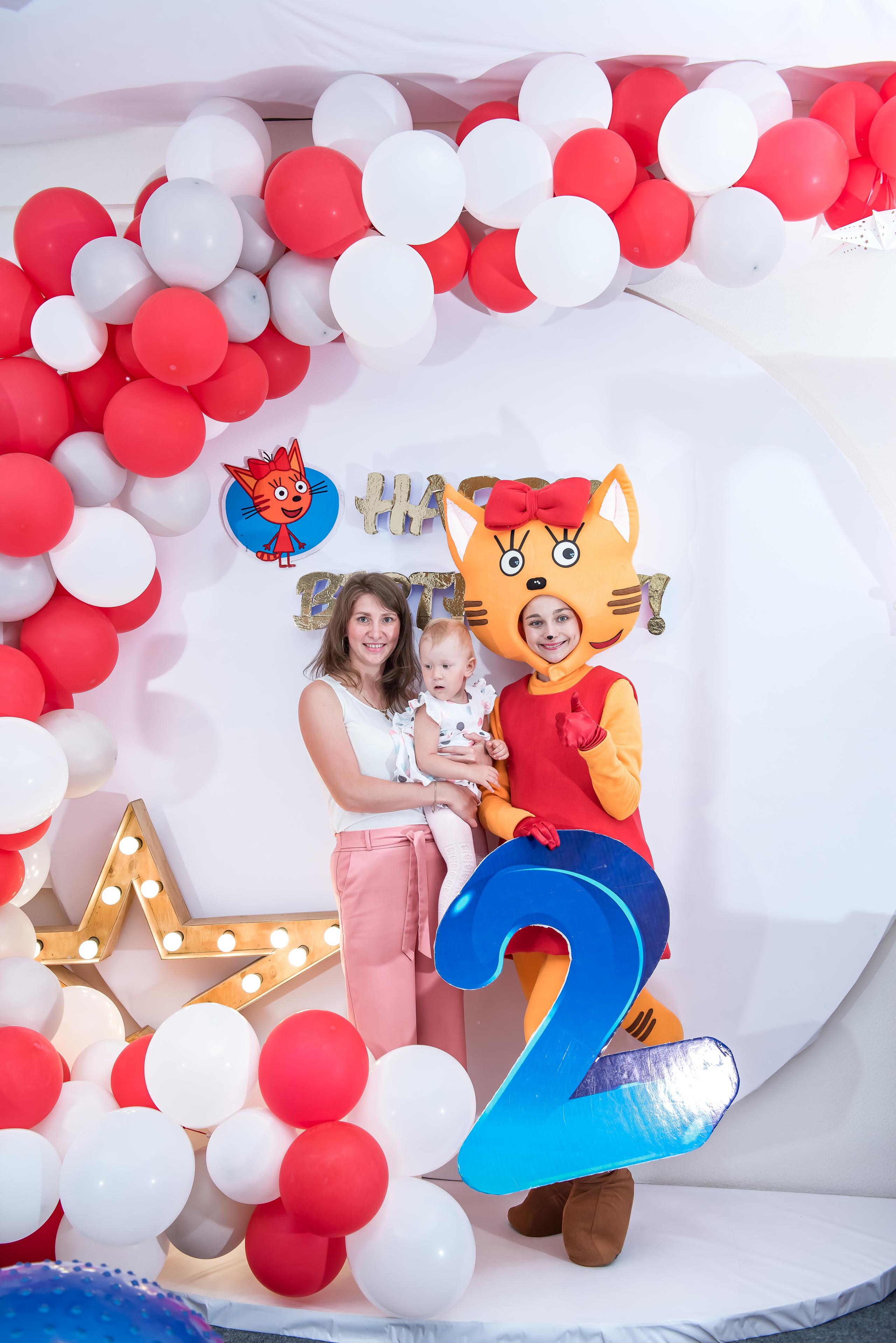 Детский день рождения. ИК «Главные люди» Аж 12 именинников. Ольга Ли свадебный семейный фотограф Иркутск