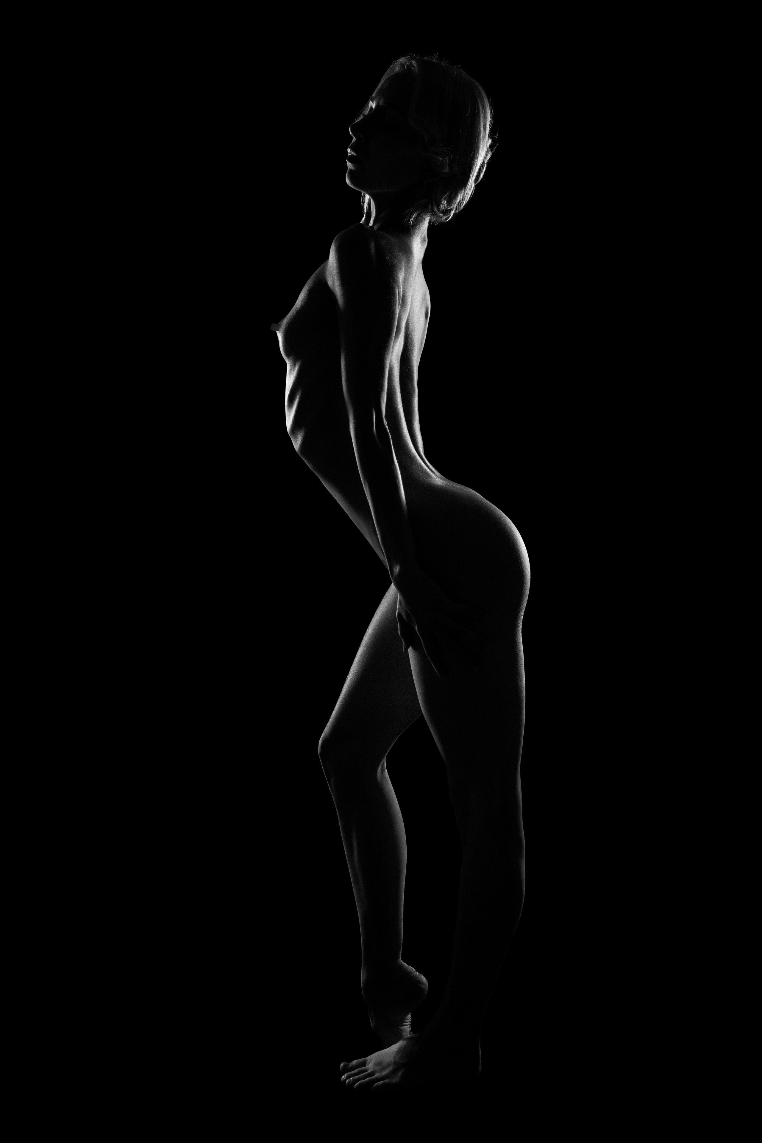 Низкий ключ балерина 18+. Фотограф в Краснодаре Лагунов Владимир