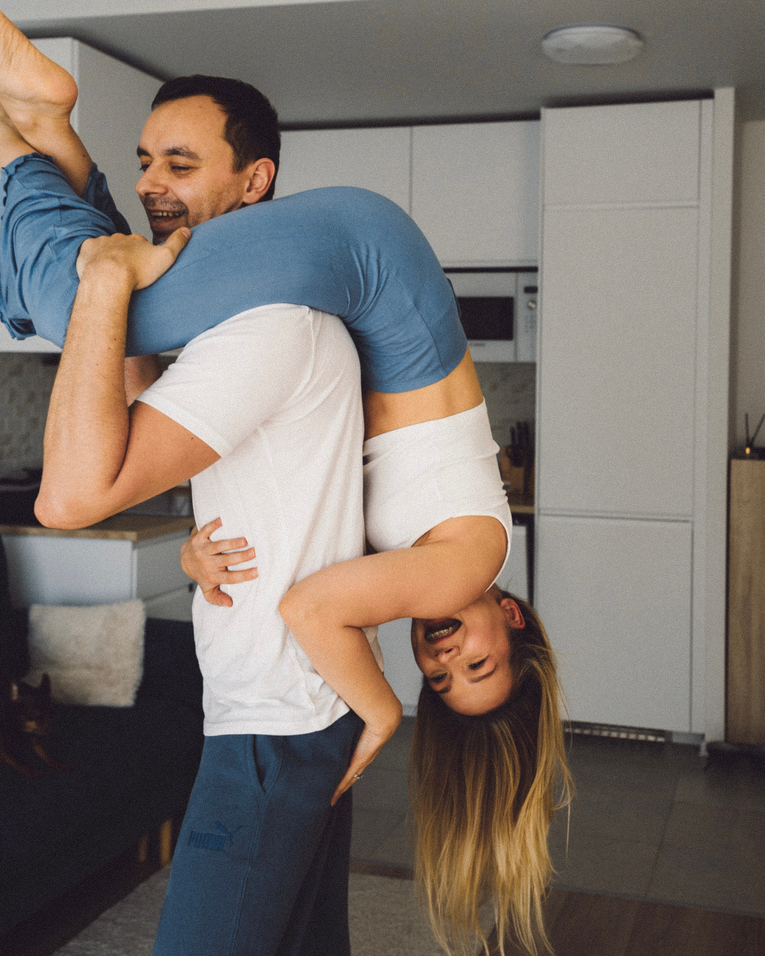 Лавстори дома. Женский и лавстори фотограф в Москве Елена Аксютко