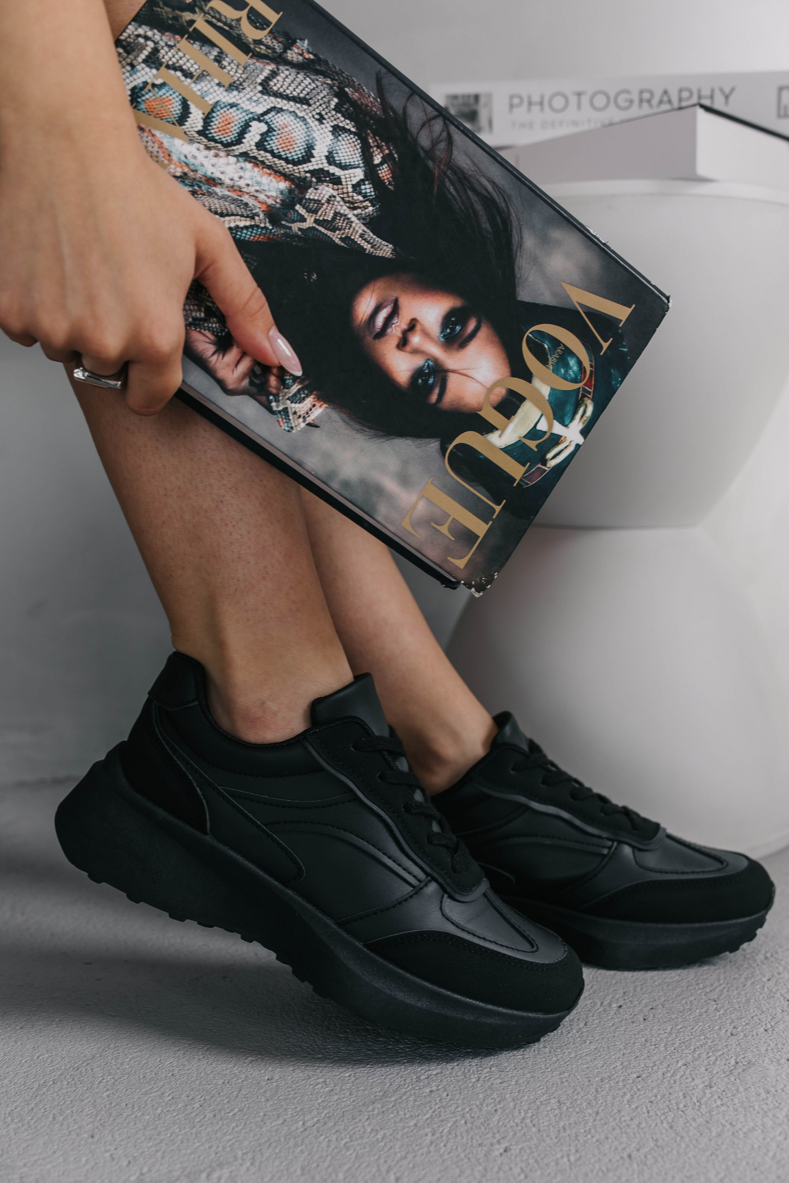 Кроссовки как в Pinterest. Профессиональный фотограф