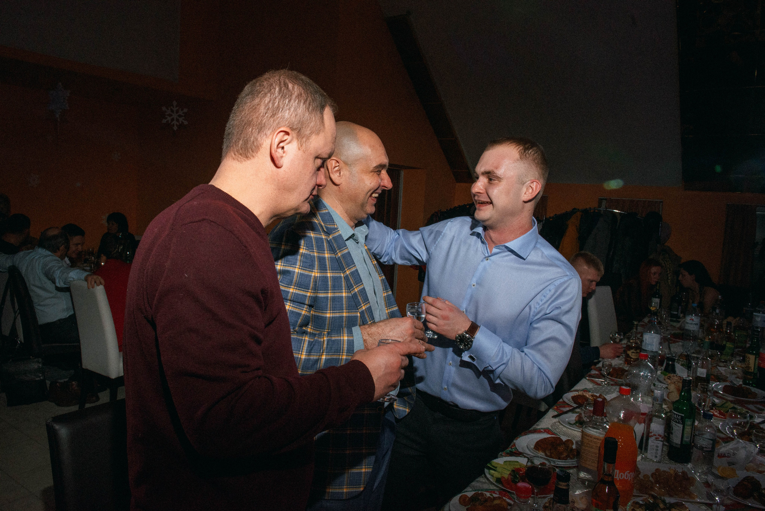 Корпоративная тусовочка. Свадебный фотограф — фотограф на свадьбу в Воронеже — Свадебное фото