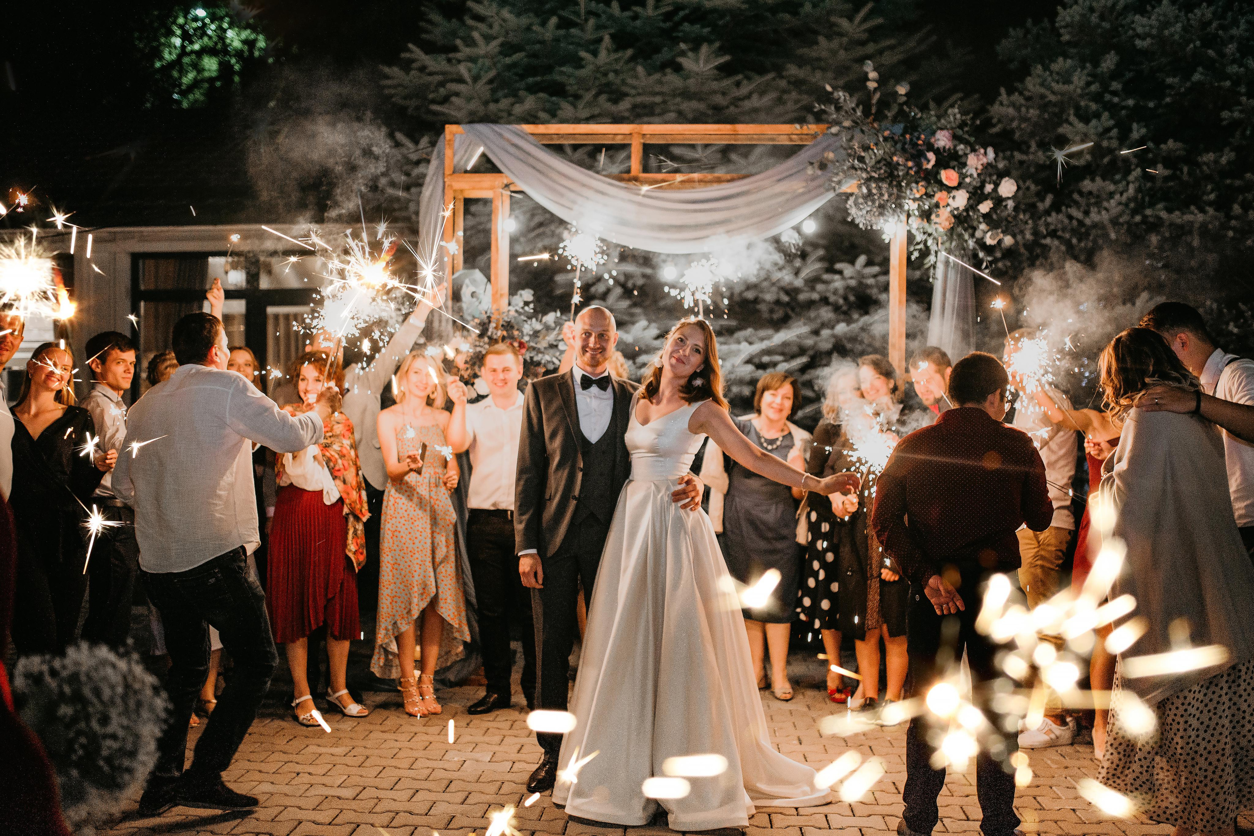 Погода была ужасная, Невеста была прекрасная)))). Свадебный и семейный фотограф в Алматы Laura Dosmann