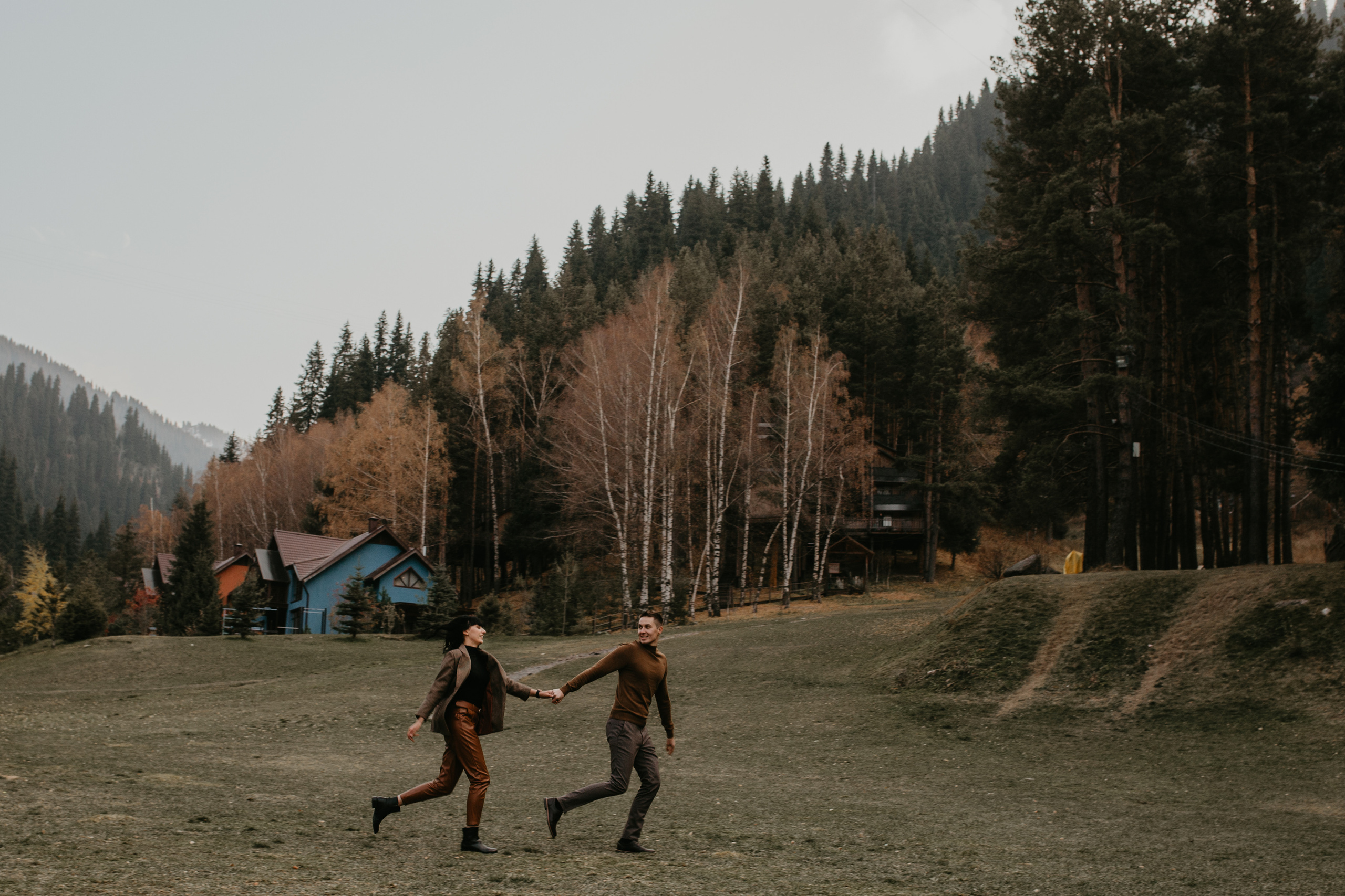 Love Story. Свадебный и семейный фотограф в Алматы Laura Dosmann