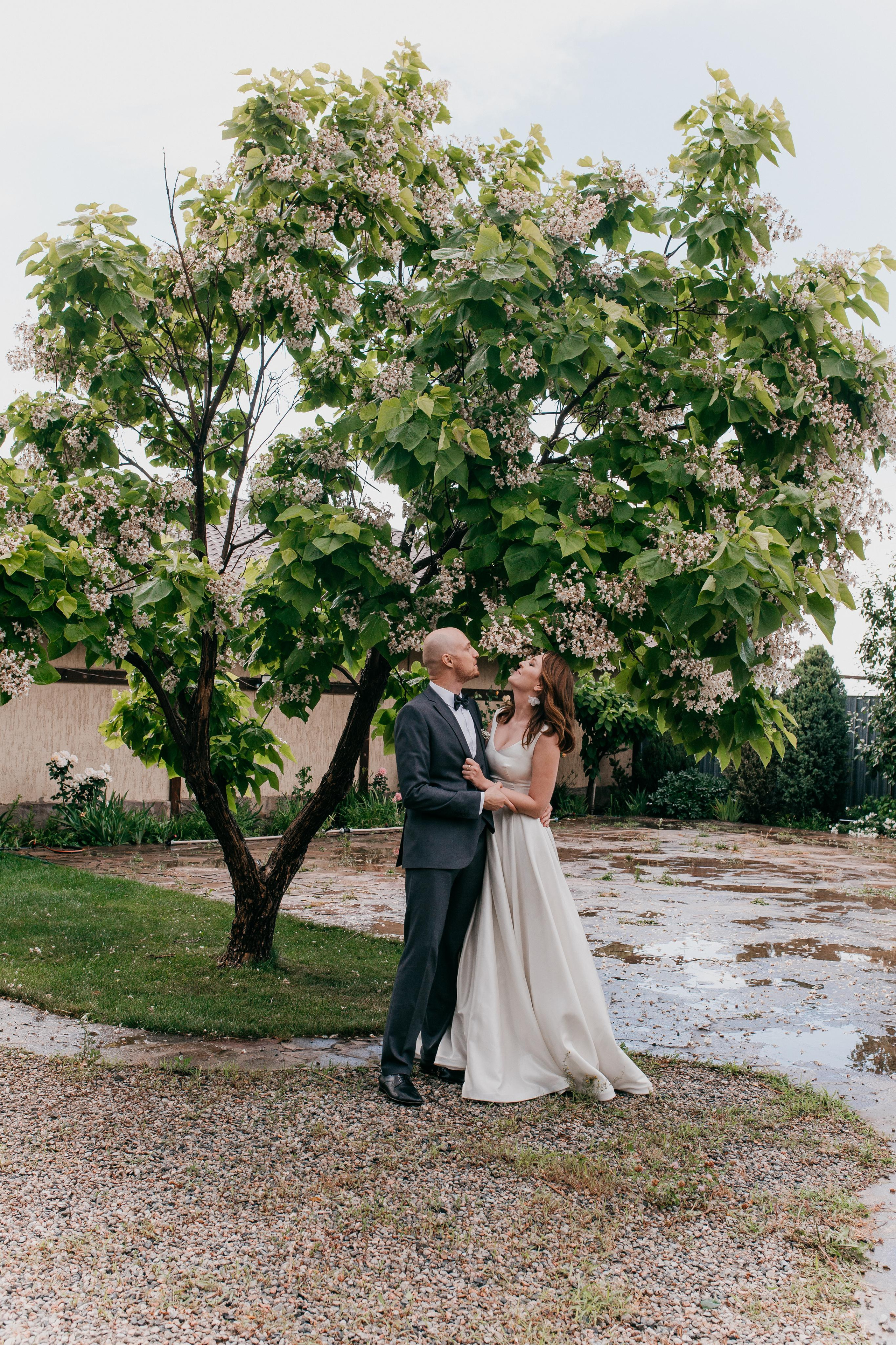 Погода была ужасная, Невеста была прекрасная)))). Свадебный и семейный фотограф в Алматы Laura Dosmann