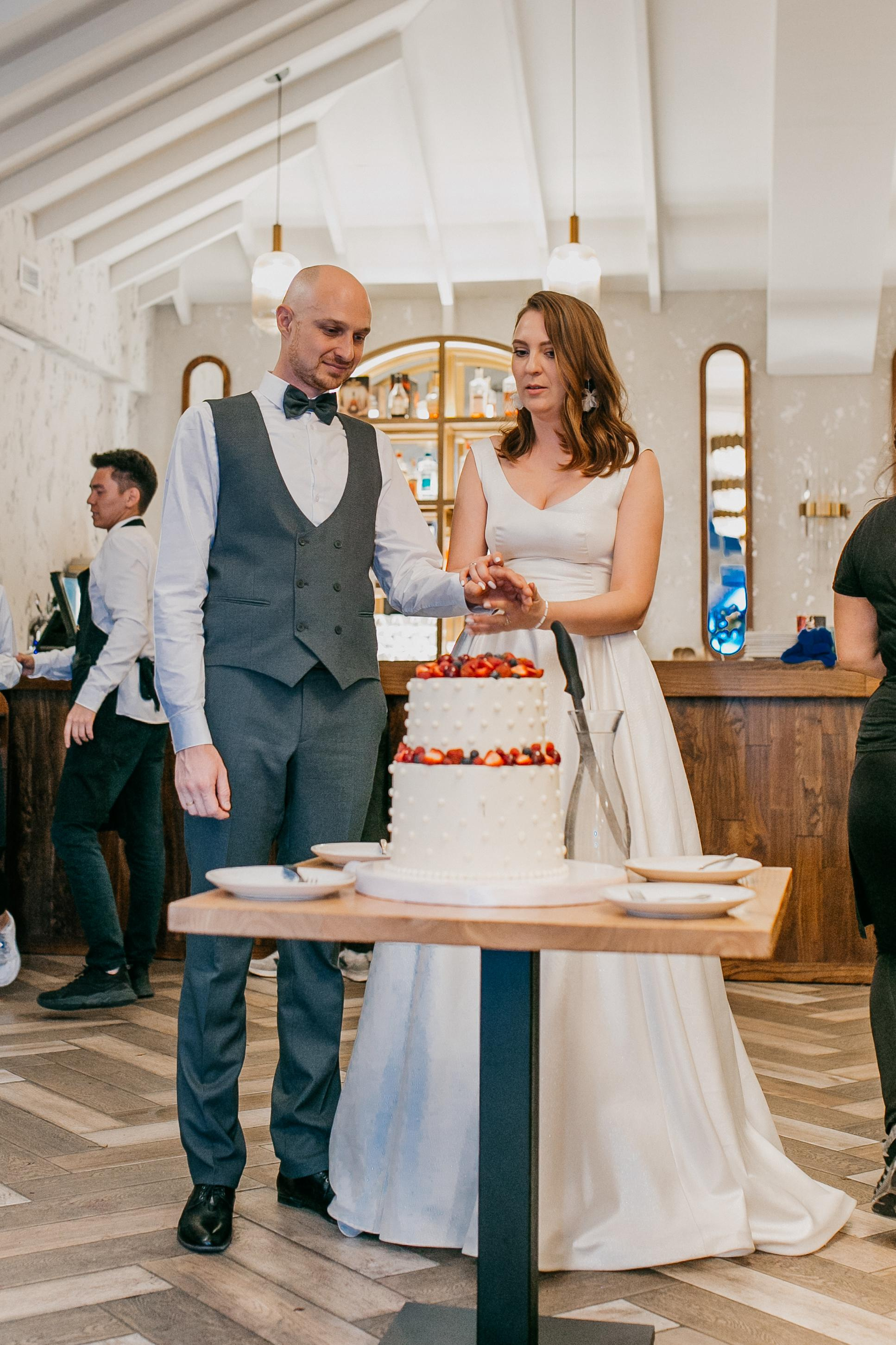 Погода была ужасная, Невеста была прекрасная)))). Свадебный и семейный фотограф в Алматы Laura Dosmann