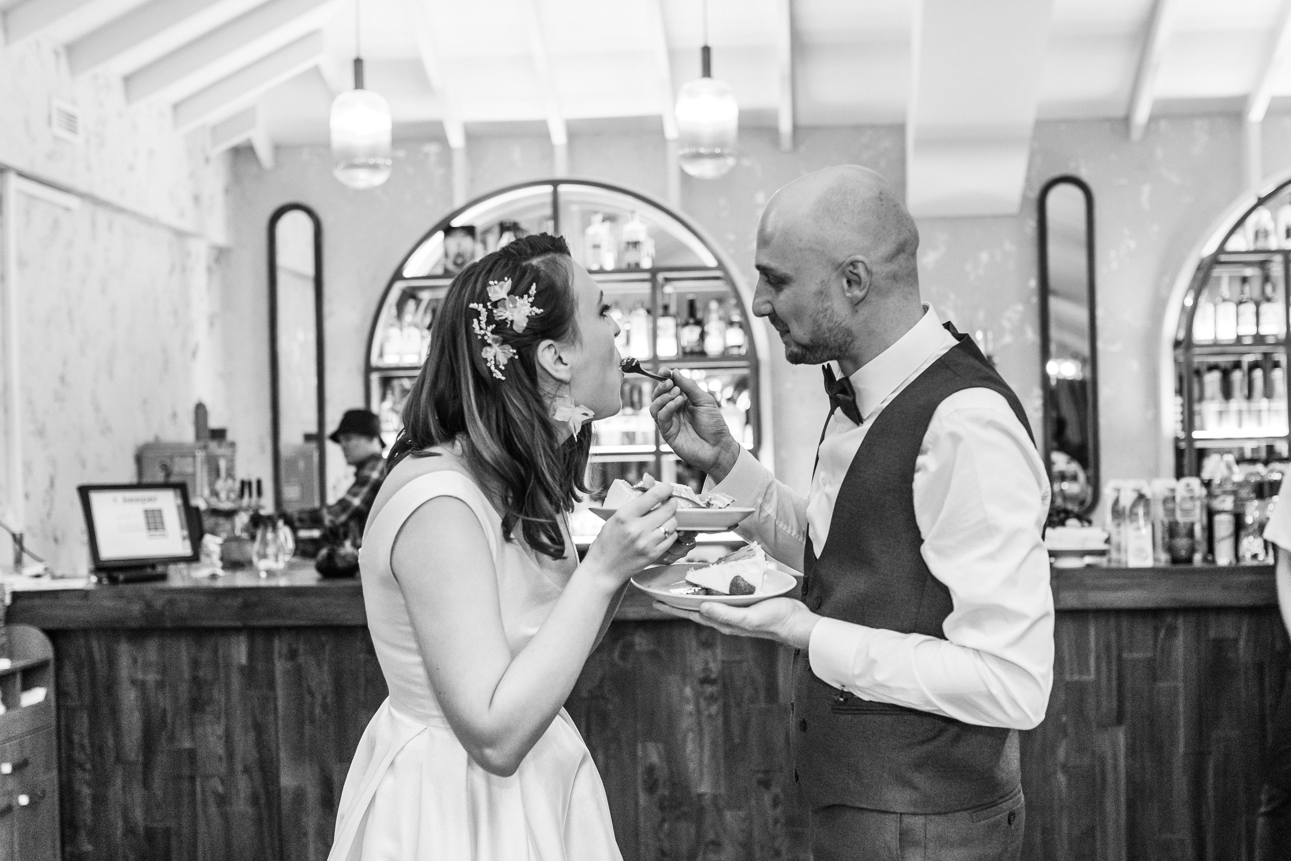 Погода была ужасная, Невеста была прекрасная)))). Свадебный и семейный фотограф в Алматы Laura Dosmann