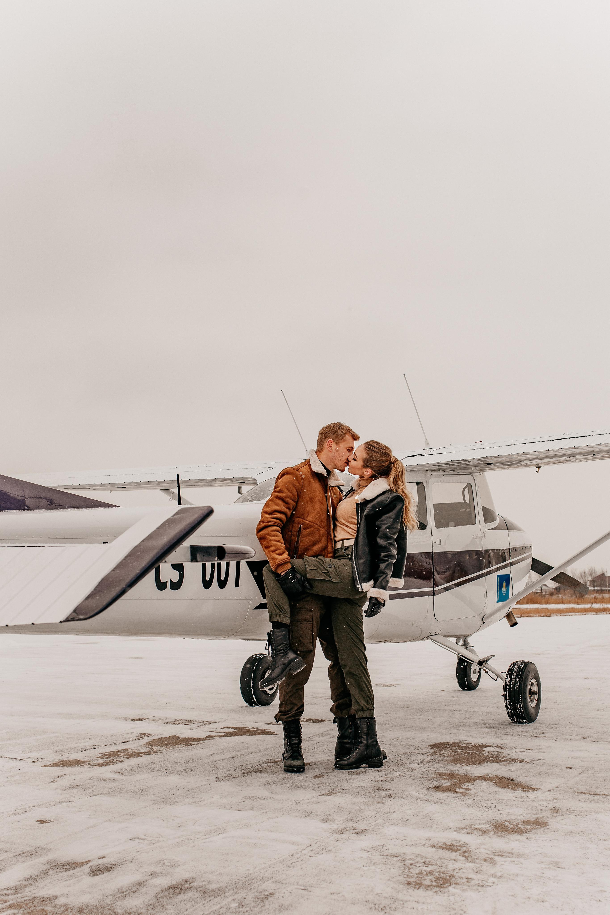 Love Story. Свадебный и семейный фотограф в Алматы Laura Dosmann