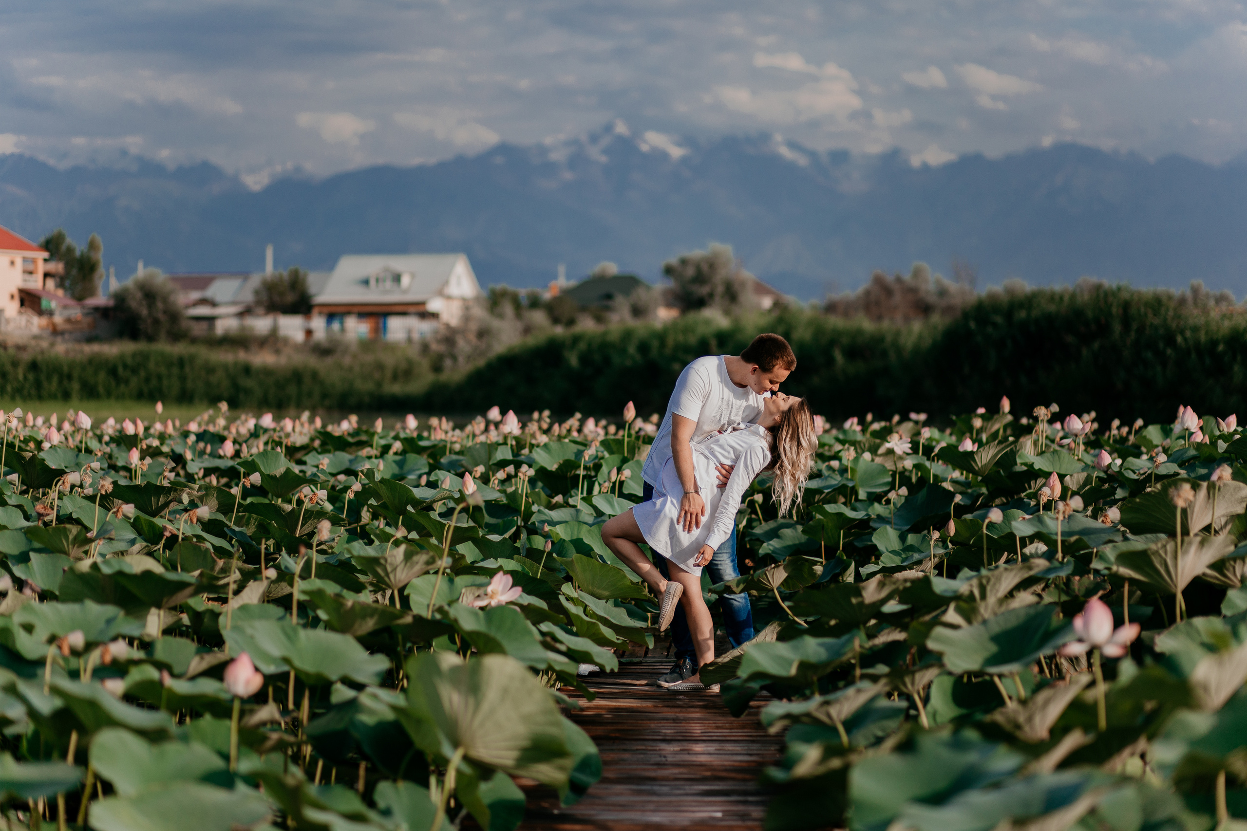 В ожидании Чуда. Свадебный и семейный фотограф в Алматы Laura Dosmann