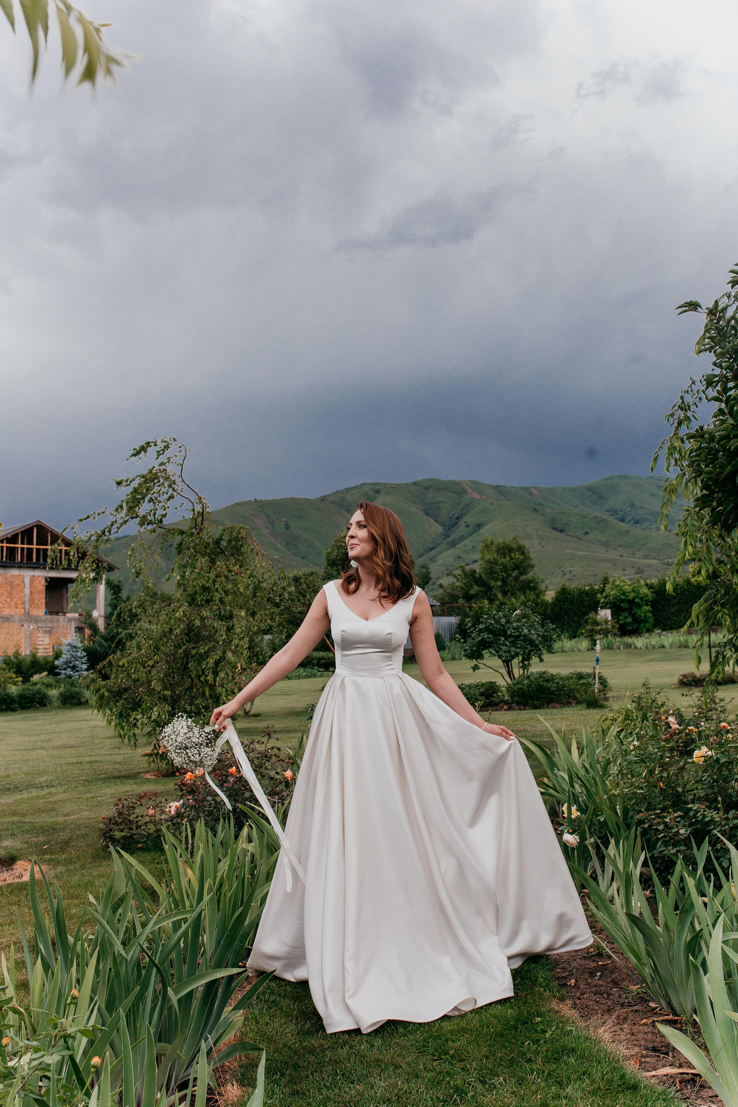 Погода была ужасная, Невеста была прекрасная)))). Свадебный и семейный фотограф в Алматы Laura Dosmann