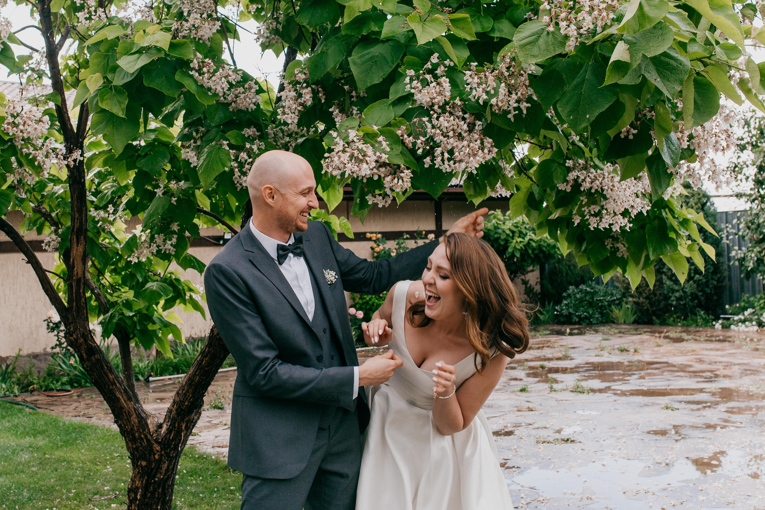 Погода была ужасная, Невеста была прекрасная)))). Свадебный и семейный фотограф в Алматы Laura Dosmann