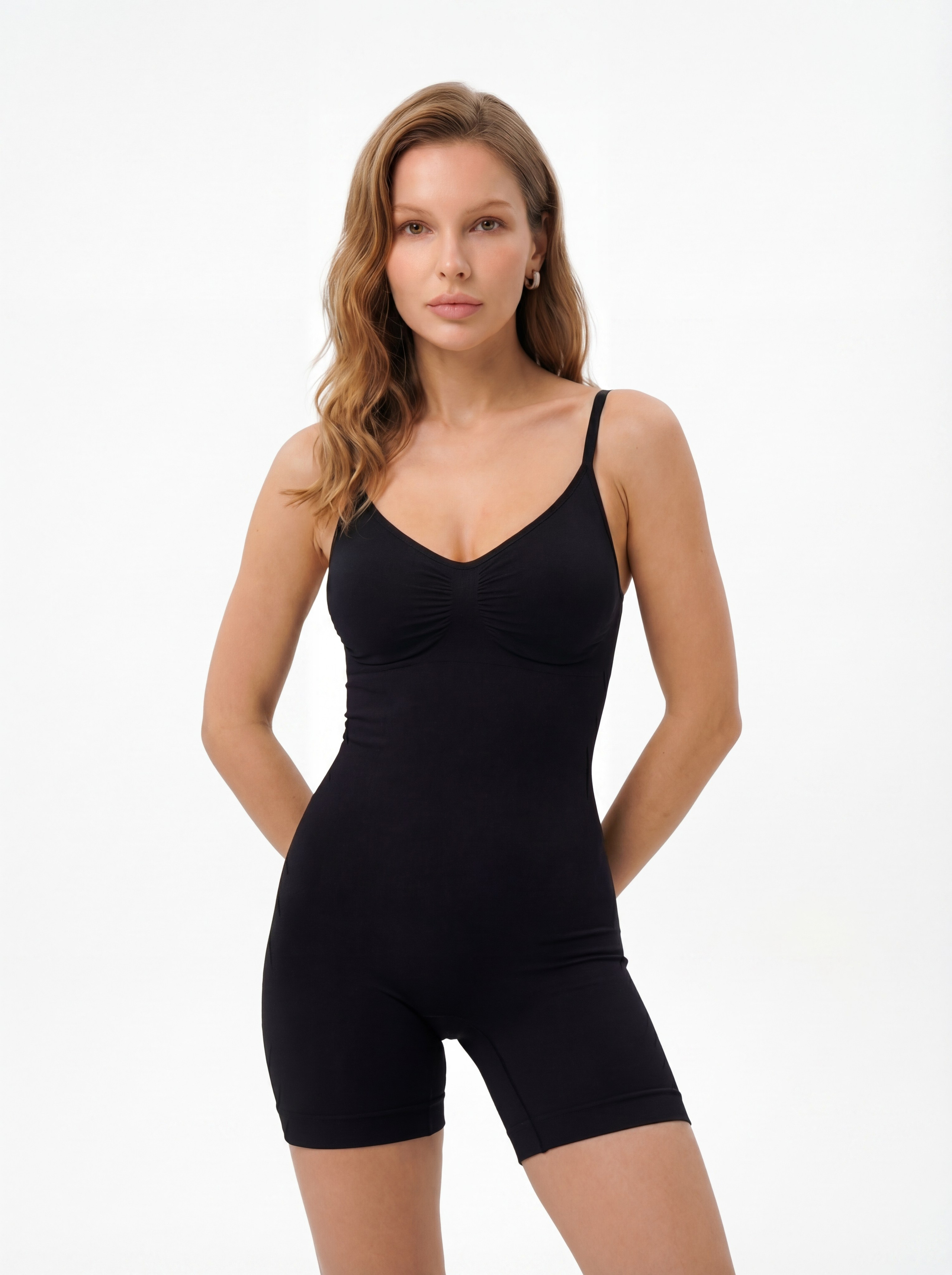 Комбинезон. Фото съемка товаров для макретплейсов Воронеж