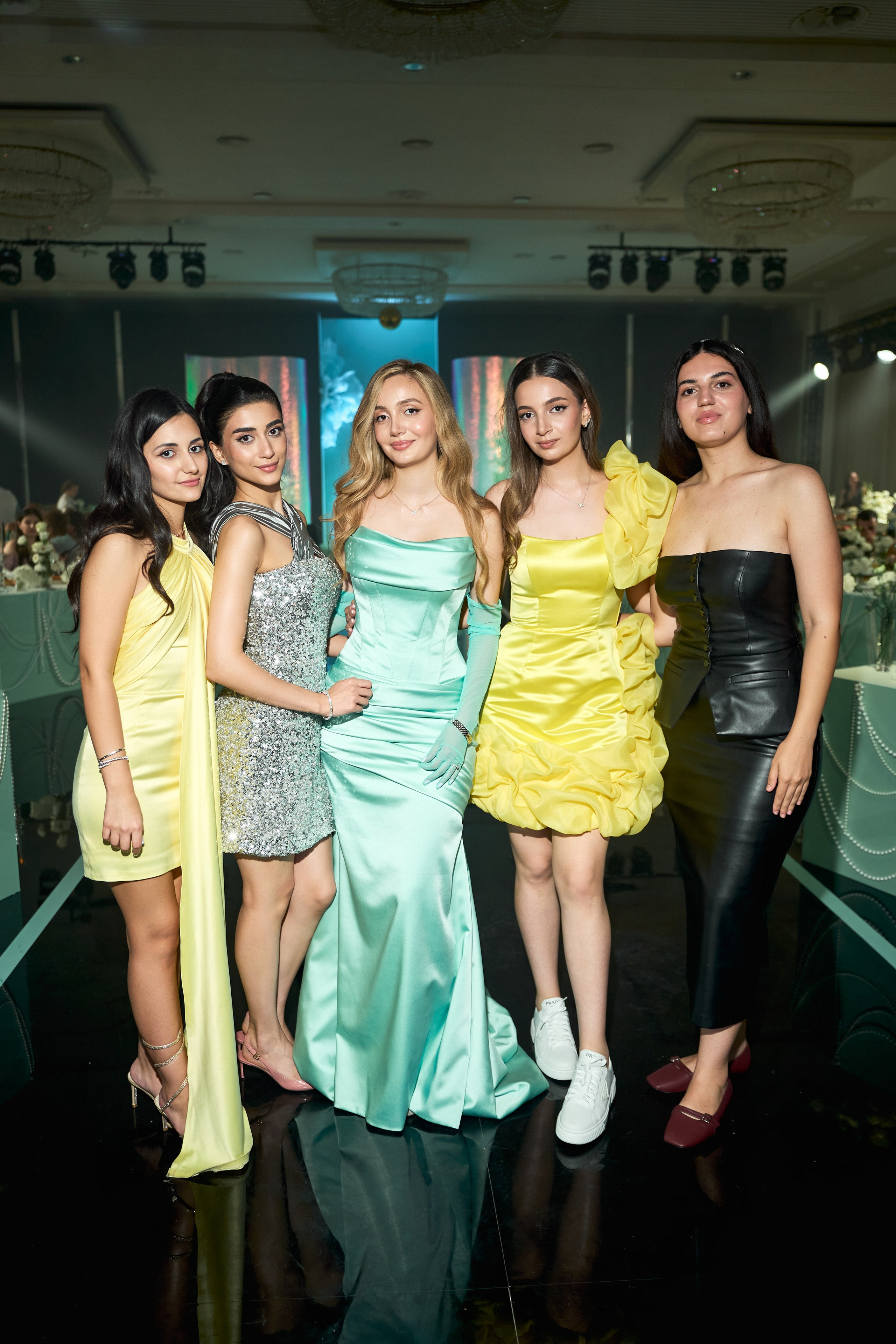 Красивое сватовство со звездами в Сид Холе в Пятигорске! ТВИНС СТУДИО. ТВИНС СТУДИО — лучшие свадебные фотографы и видеографы в Краснодаре