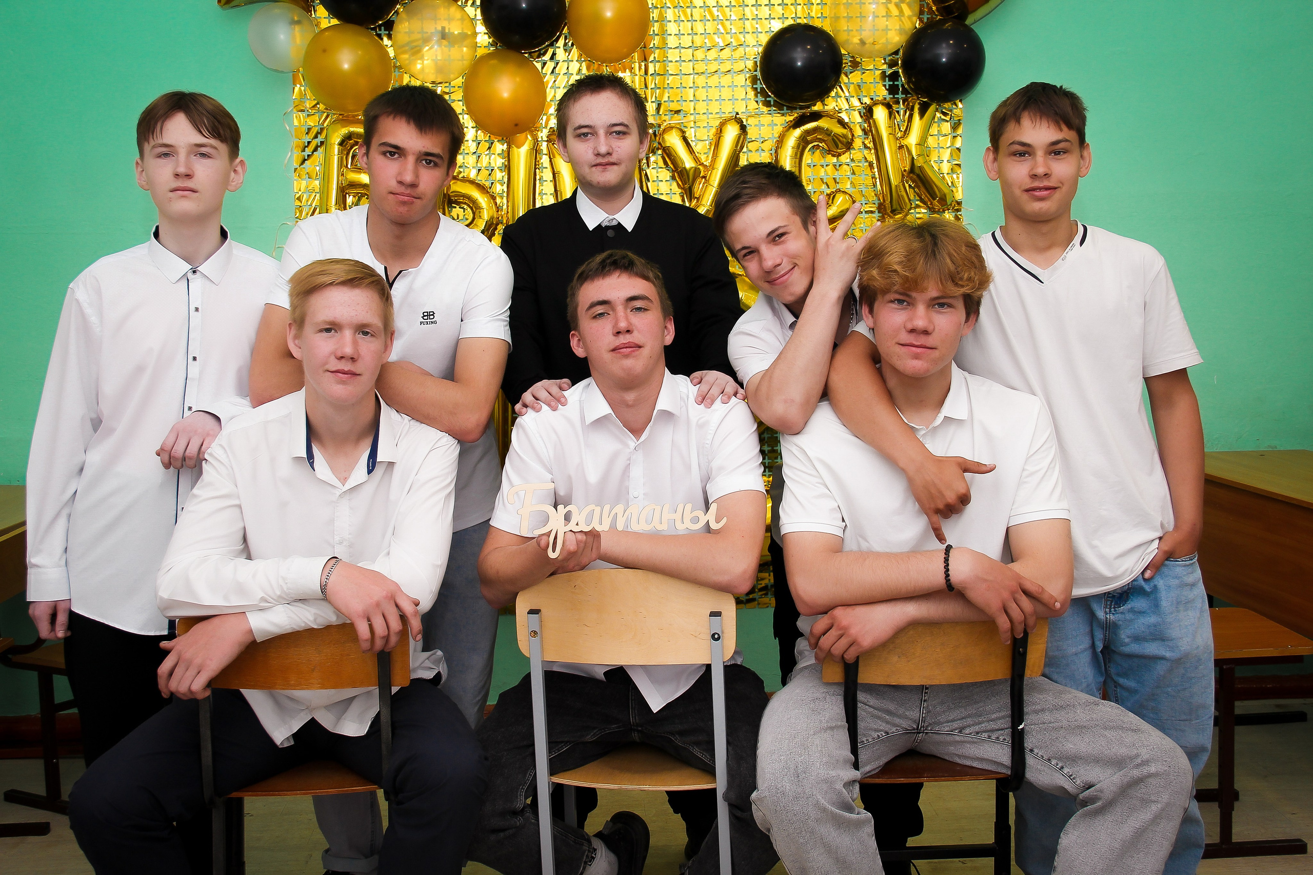 9-11 классы СЪЁМКИ ВЫПУСКНЫХ И ПОСЛЕДНИХ ЗВОНКОВ. Выпускные альбомы для школ и Детских садов в Барнауле /Выпускные/Свадебные/Детские/Семейные и др. виды съёмок /Фотограф Вера Валейко