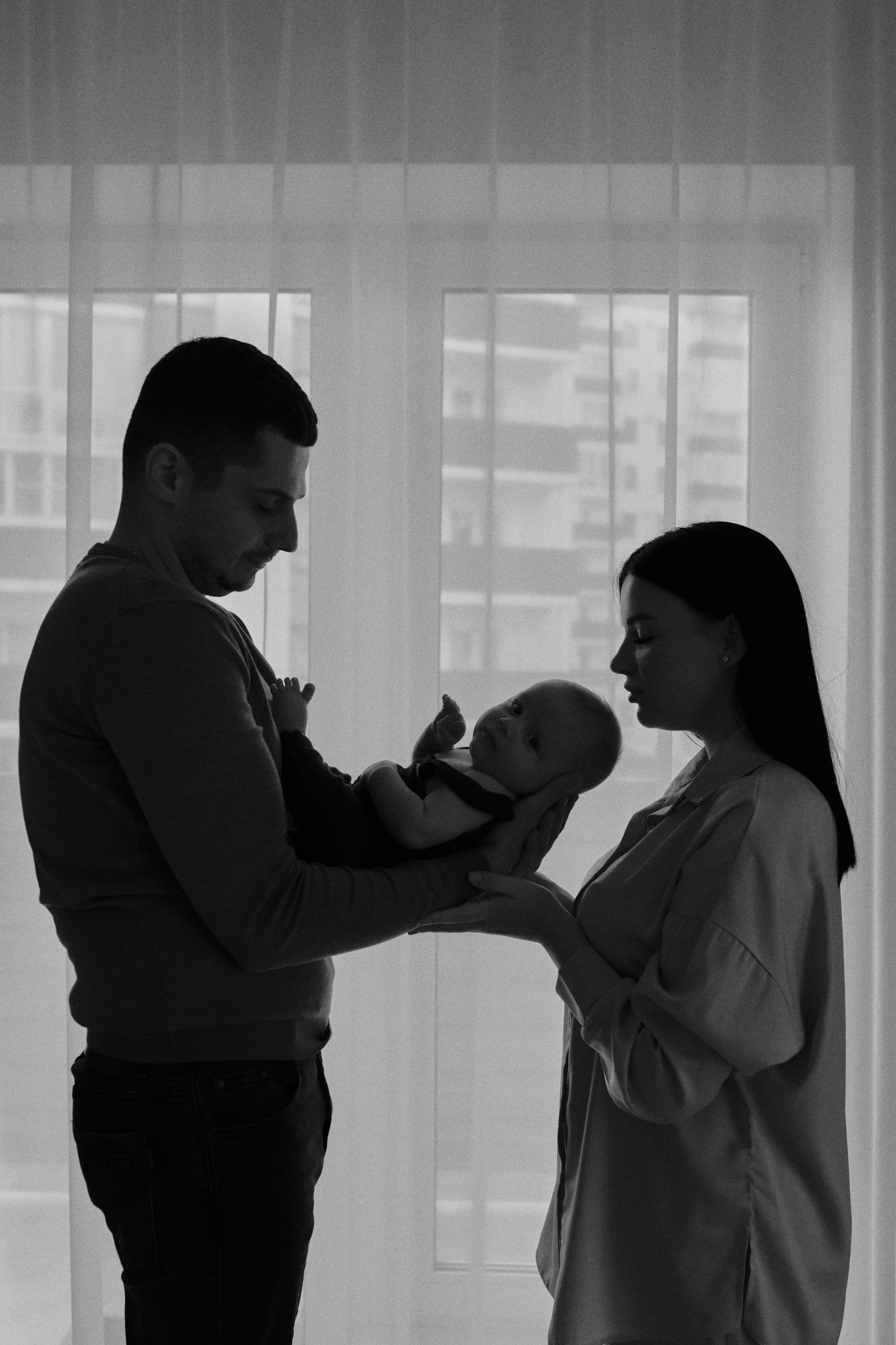 Семейная фотосессия уличная прогулочная домашняя ньюборн newborn детская съемка. Семейный фотограф Виолетта Ватман