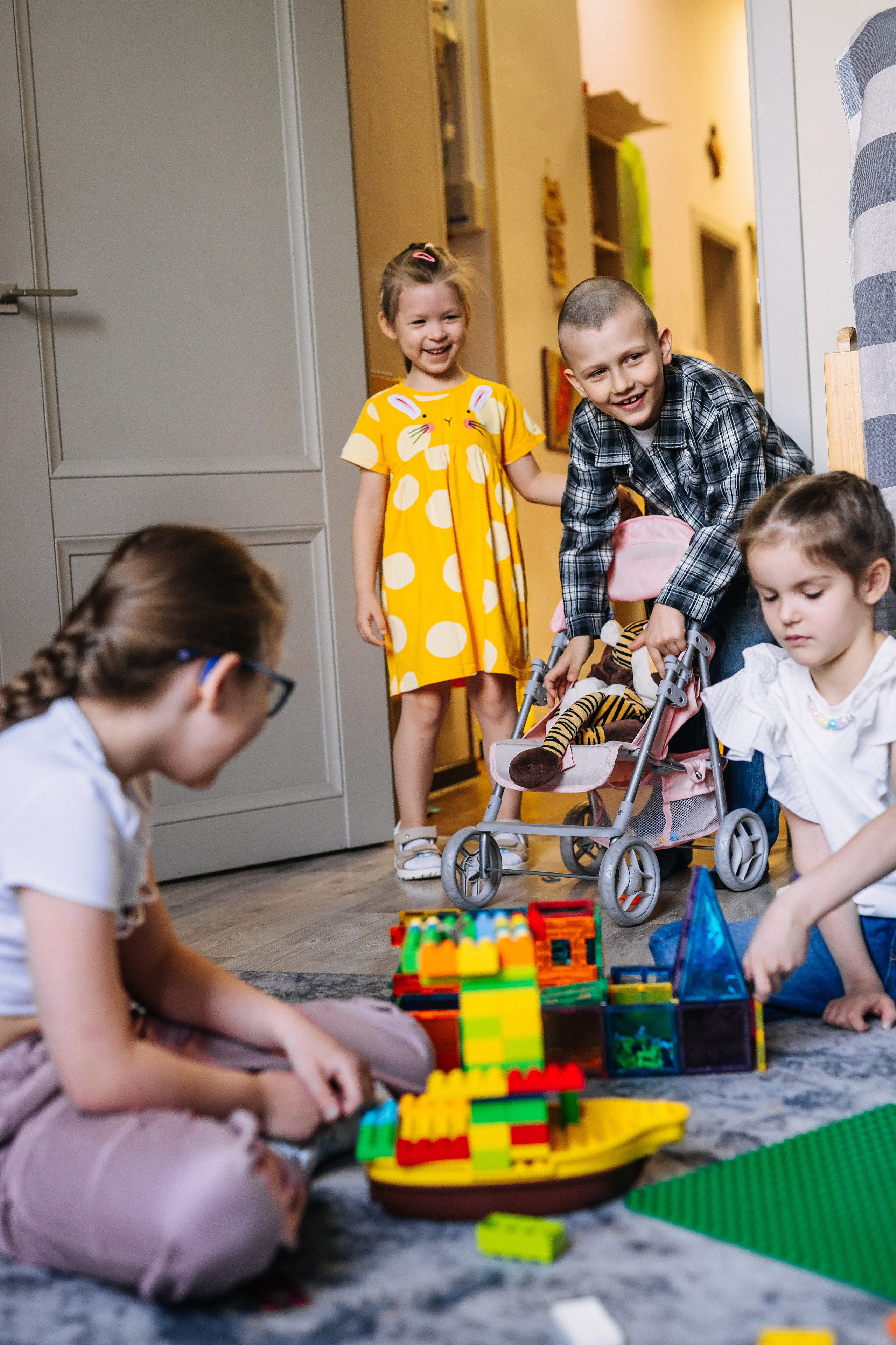 Сад4. Школьные альбомы и альбомы для детского сада. Юлия Осипова. Москва