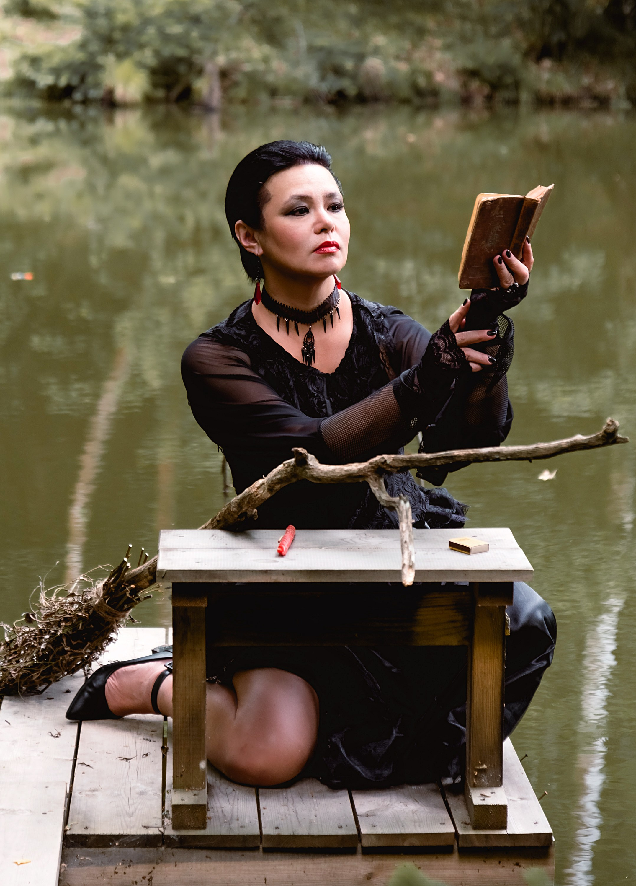 Фотосессия в стиле ведьма. Фотограф Тула творческие фотосессии недорого Ольга Ромашина