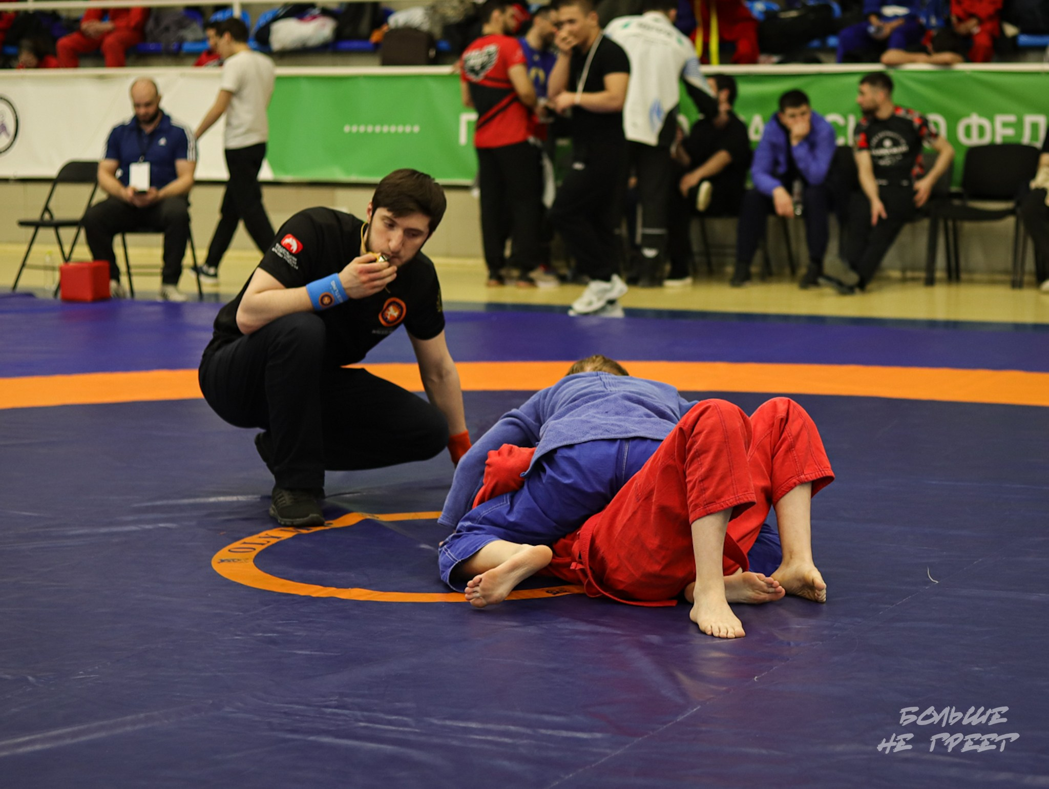 ПЕРВЕНСТВО УРФО ПО СПОРТИВНОЙ БОРЬБЕ ГРЭППЛИНГ И ГРЭППЛИНГ-ГИ. Больше не греет