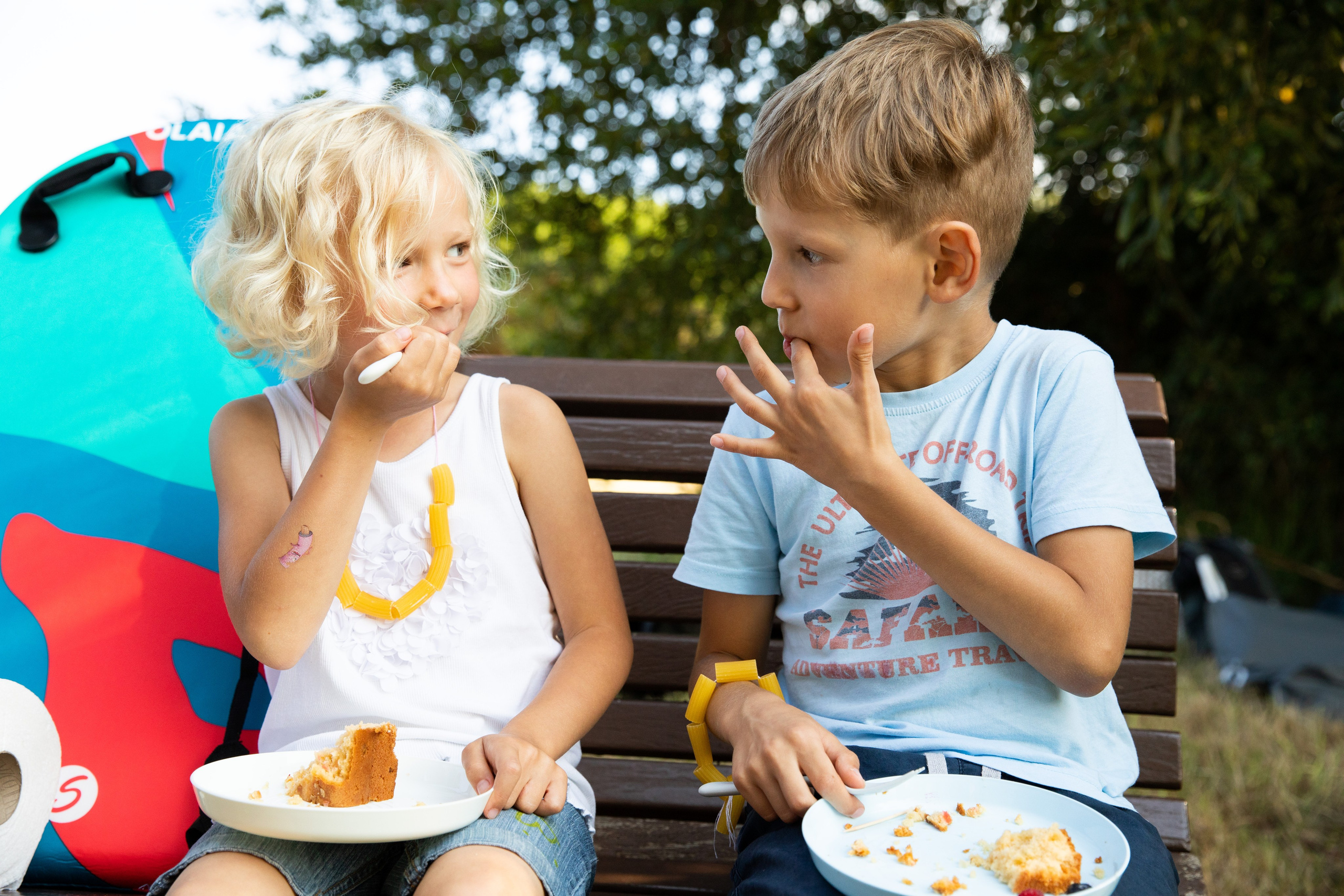 Children's birthday party in the park. Professional family, children, event and wedding photographer in Portugal