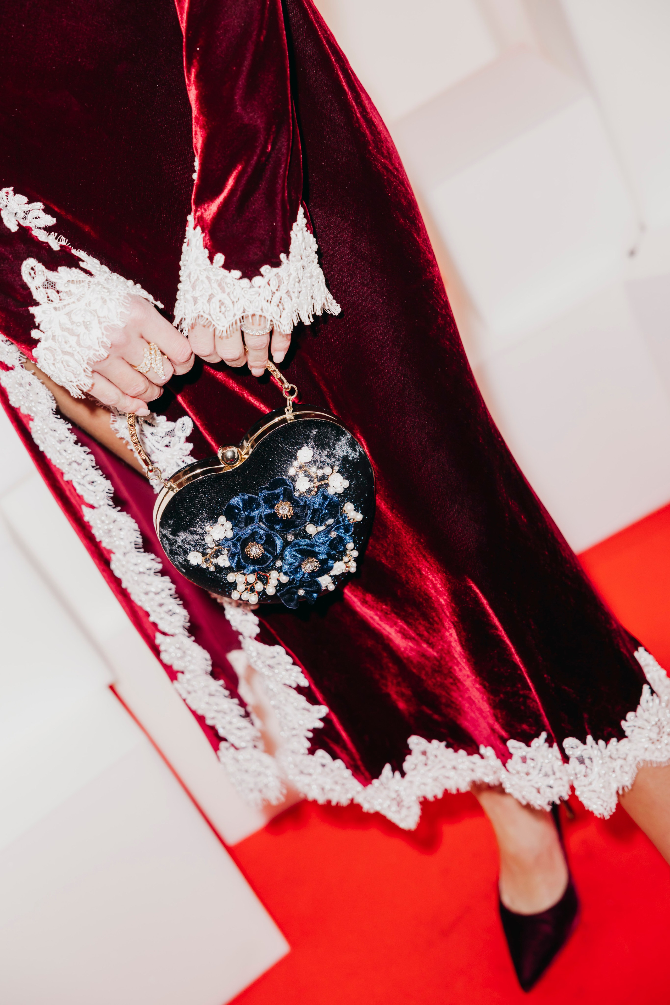 «Снежный Коктейль» от дома моды «YANA» Яны Раскаваловой. «Птичка на проводе»: информационный портал в Москве