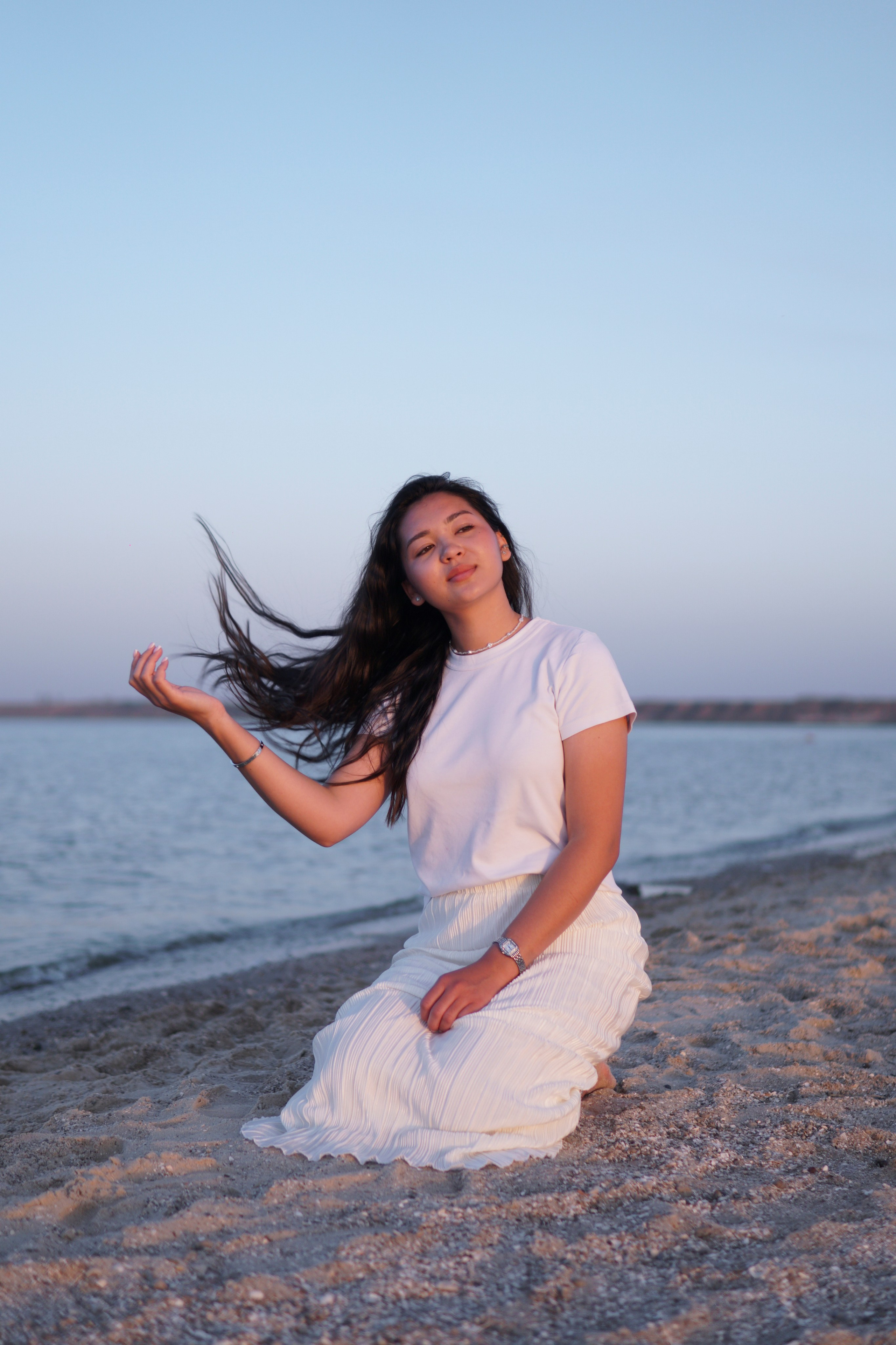 Сестры у моря в Ростове-на-Дону. Фотосессия за городом. Фотограф в Ростове-на-Дону Марина Мальцева