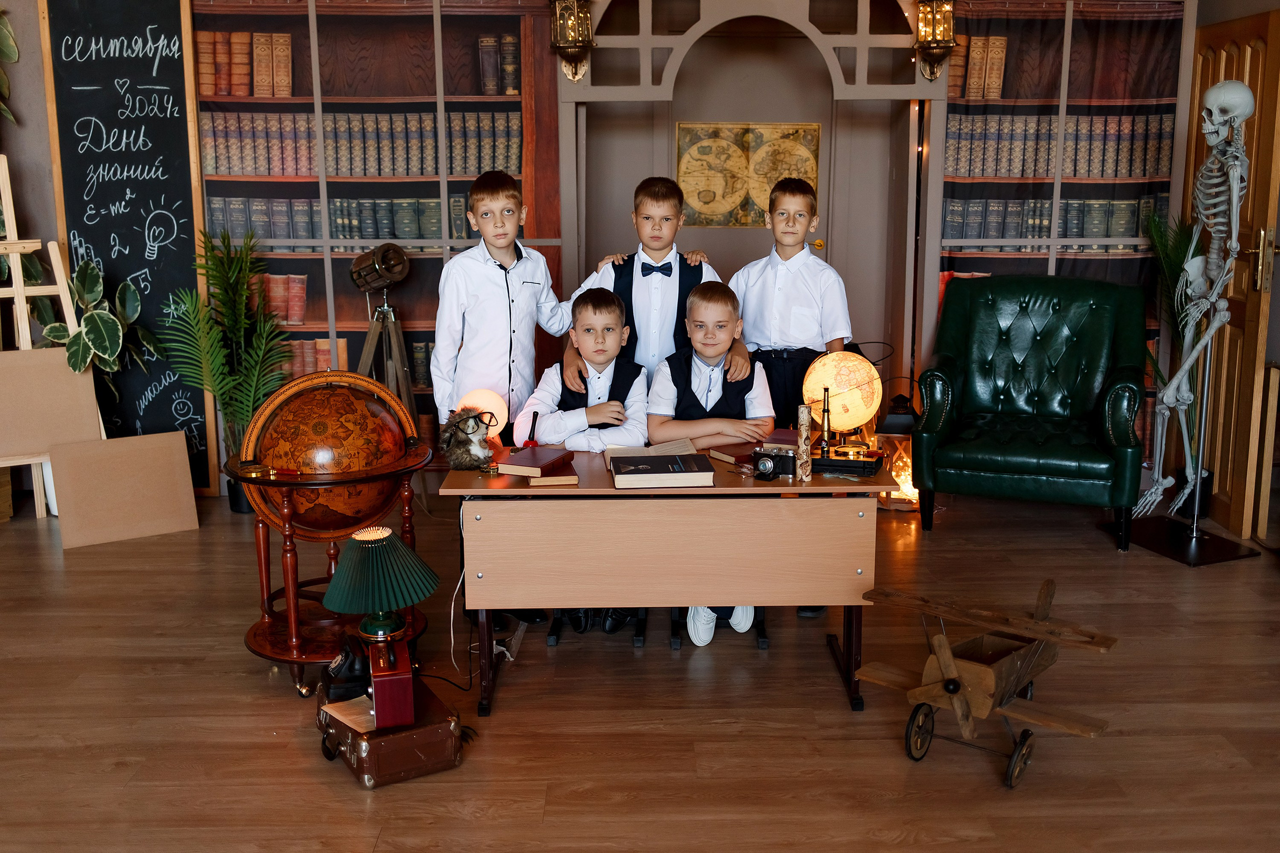 4 класс фотосессия в фотостудии. Фотограф Любовь Корниенко, Примоский край