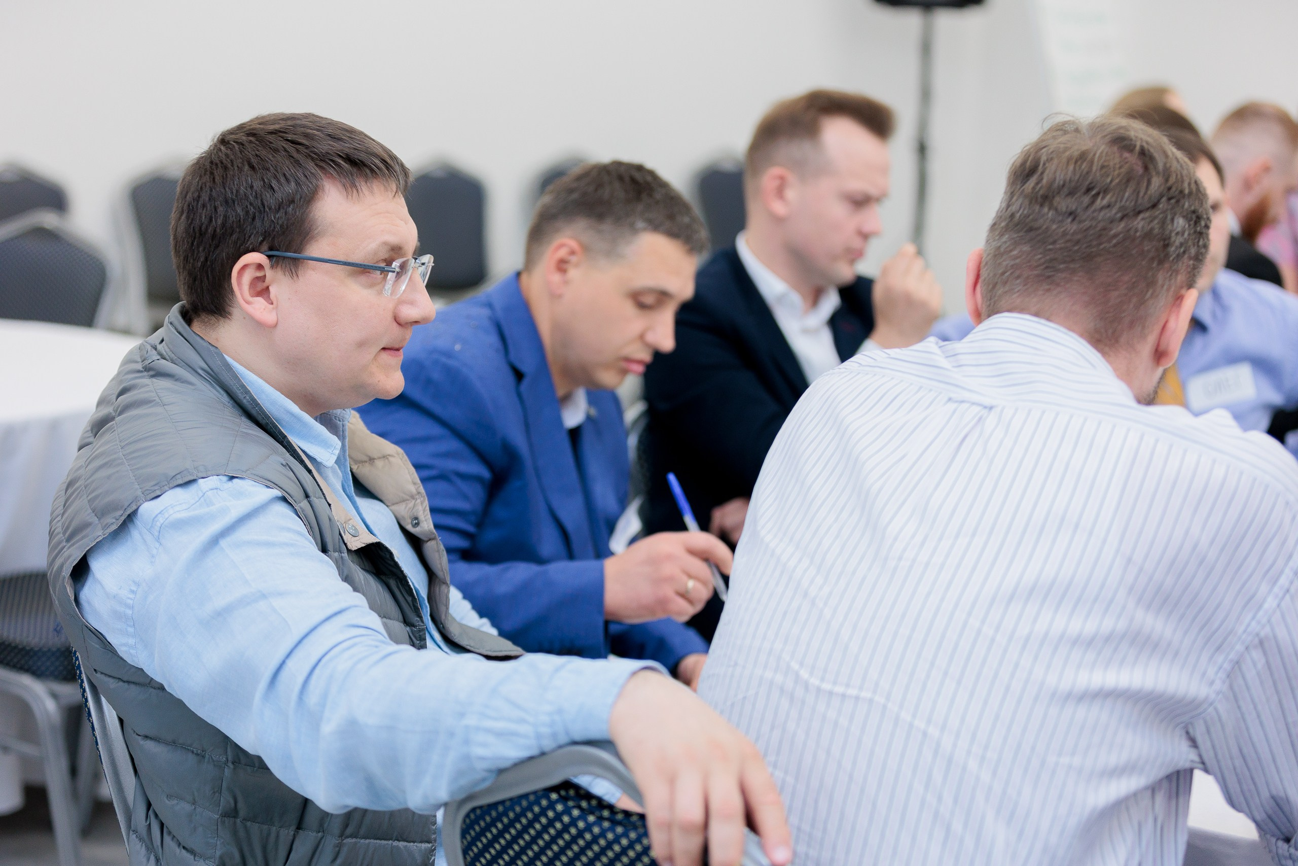 Фотограф для съемки награждения на корпоративной премии. Контент для бизнеса в Екатеринбурге Полдень Медиа