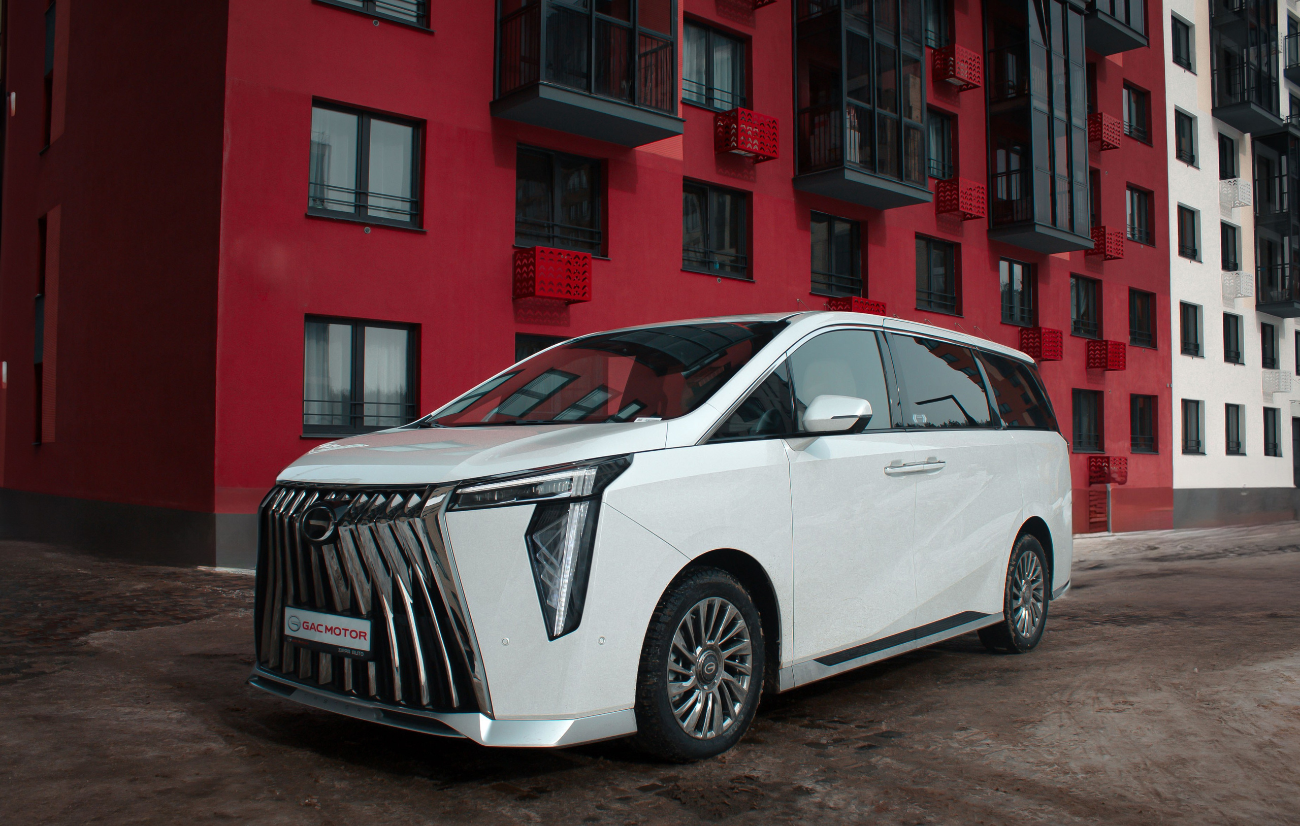 Бизнес съемка для автосалона GAC в городе Ижевск. Бизнес фотограф Ижевск — Назаров Роман