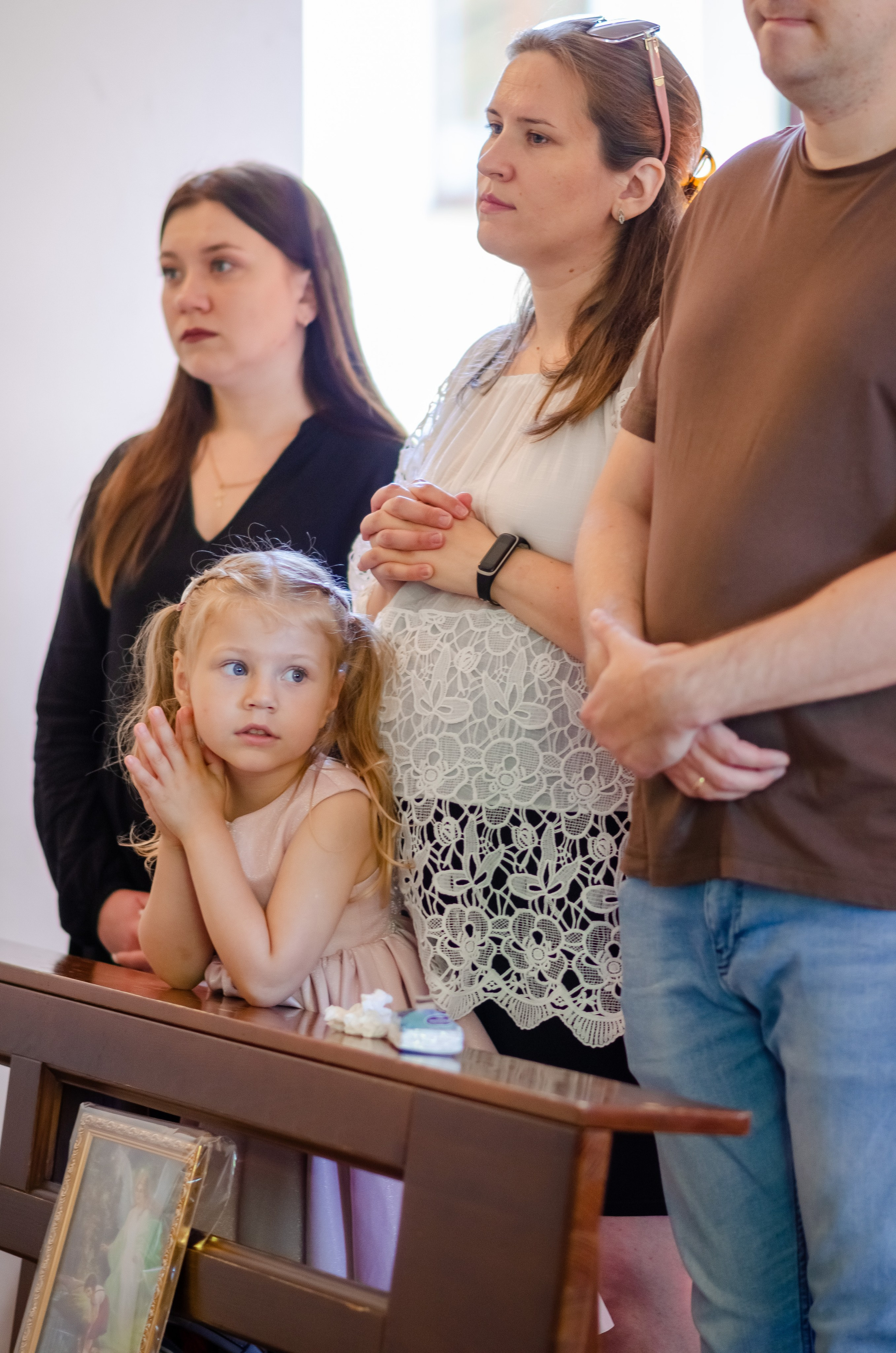 Крещение Максима в костёле Божьего тела. Семейный фотограф на выписку из роддома и крещение Минск Настя Гришук