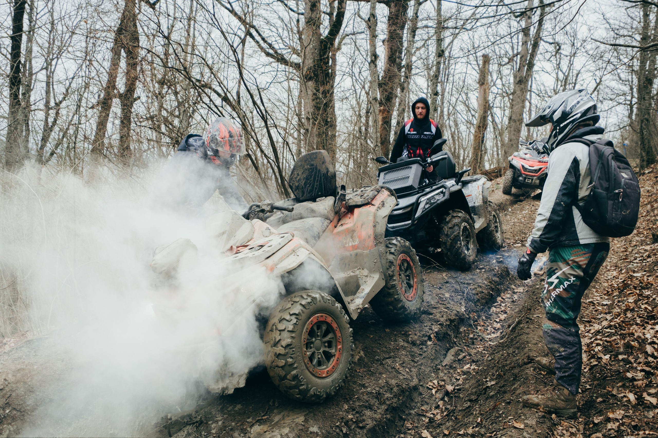 Съемка для Sharmax Moto в Горячем Ключе. Свадебный фотограф Денис Ожигин в Краснодаре и крае. Эмоциональная и стильная съемка вашего дня