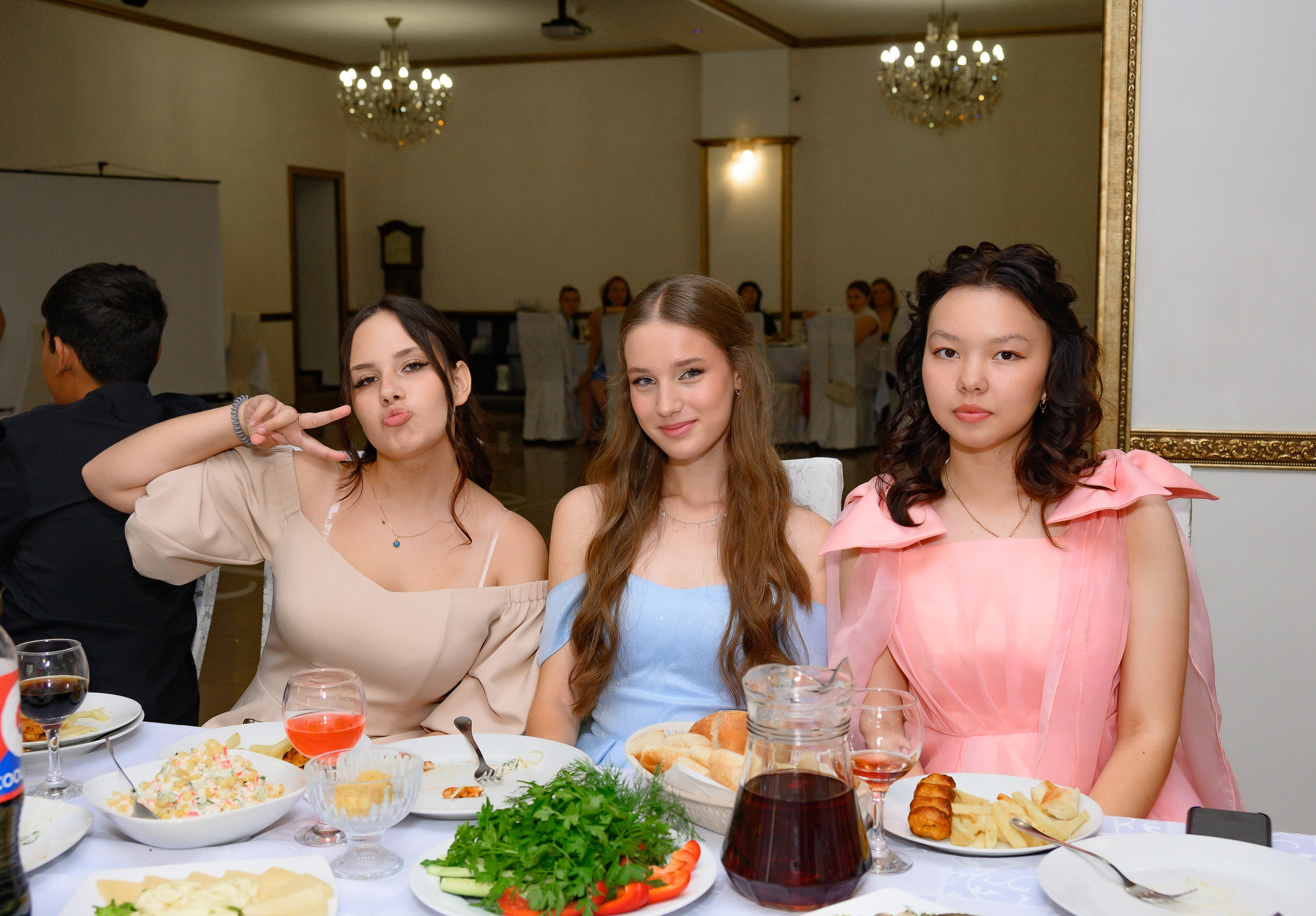 Выпускной 2025 9 кл. Семейный и детский фотограф в Новороссийске Лебедева Елена