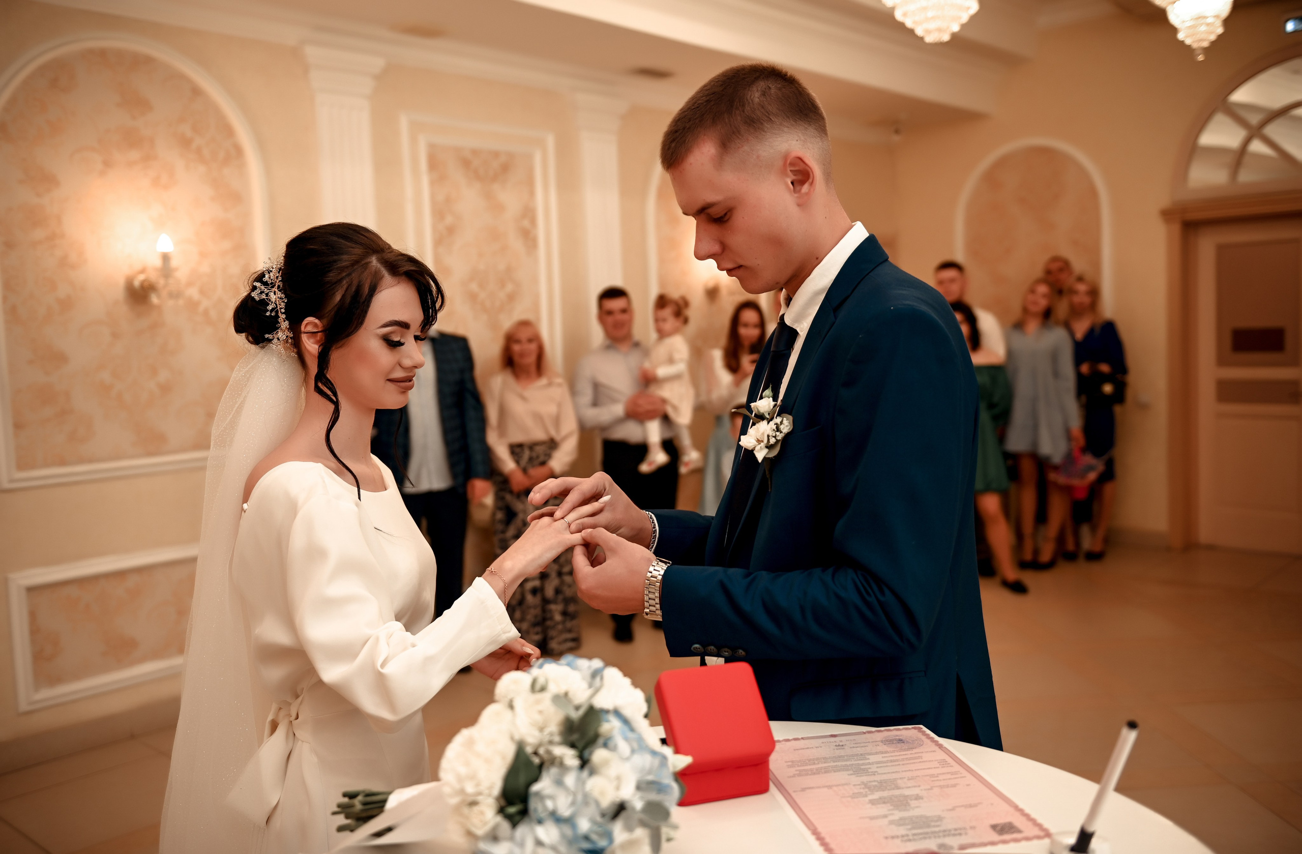 Небольшая часть фото со свадебной съемки Алексея и Даши. Свадебный, семейный, детский, контент фотограф в Омске Максим Ильин