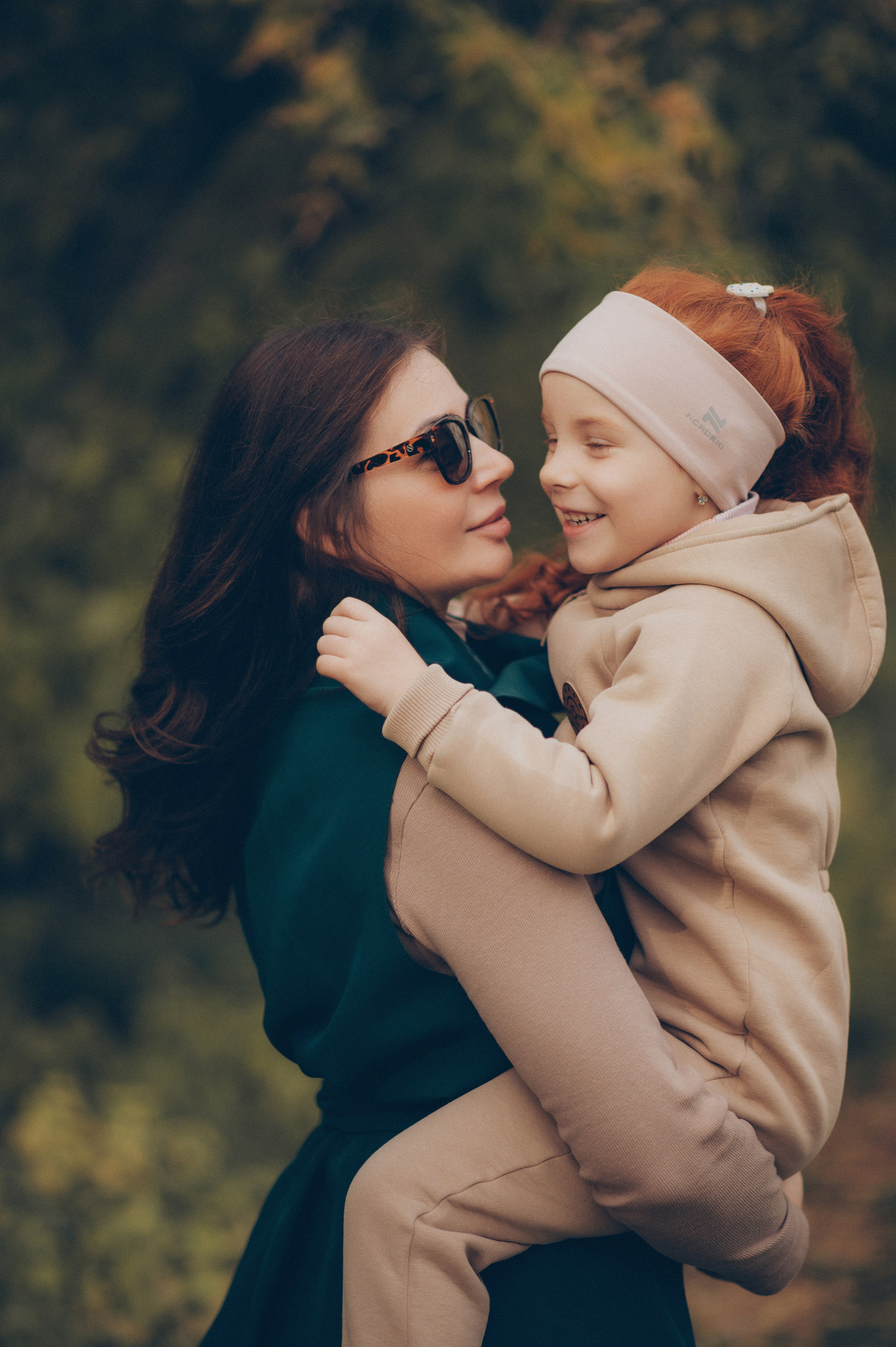 Анюта и Таня. Фотограф, г. Лесной Свердловской области